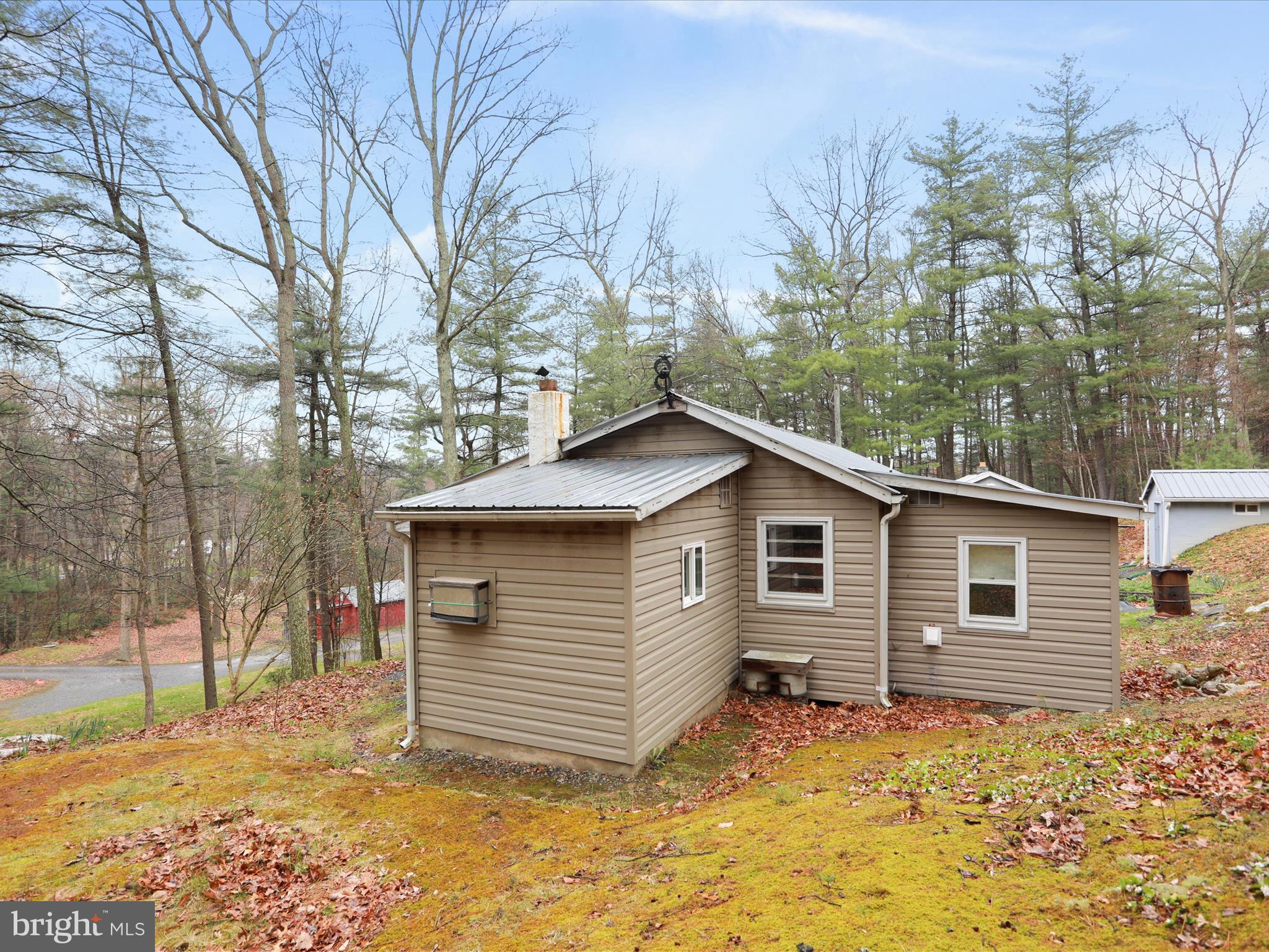 STILLHOUSE HOLLOW - Residential