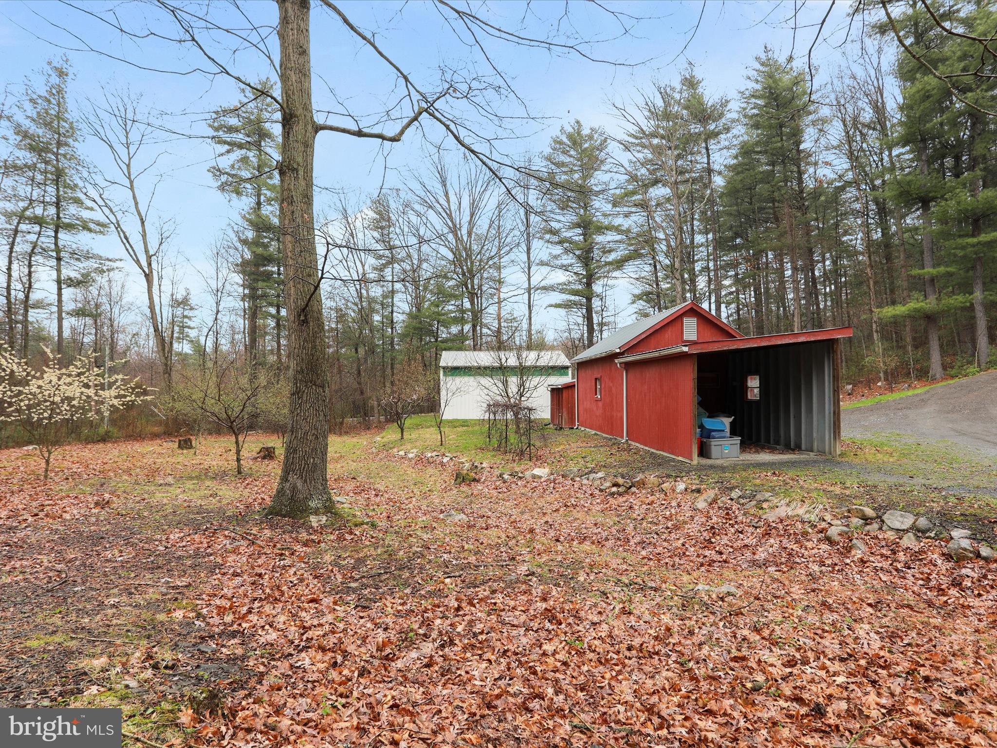 STILLHOUSE HOLLOW - Residential