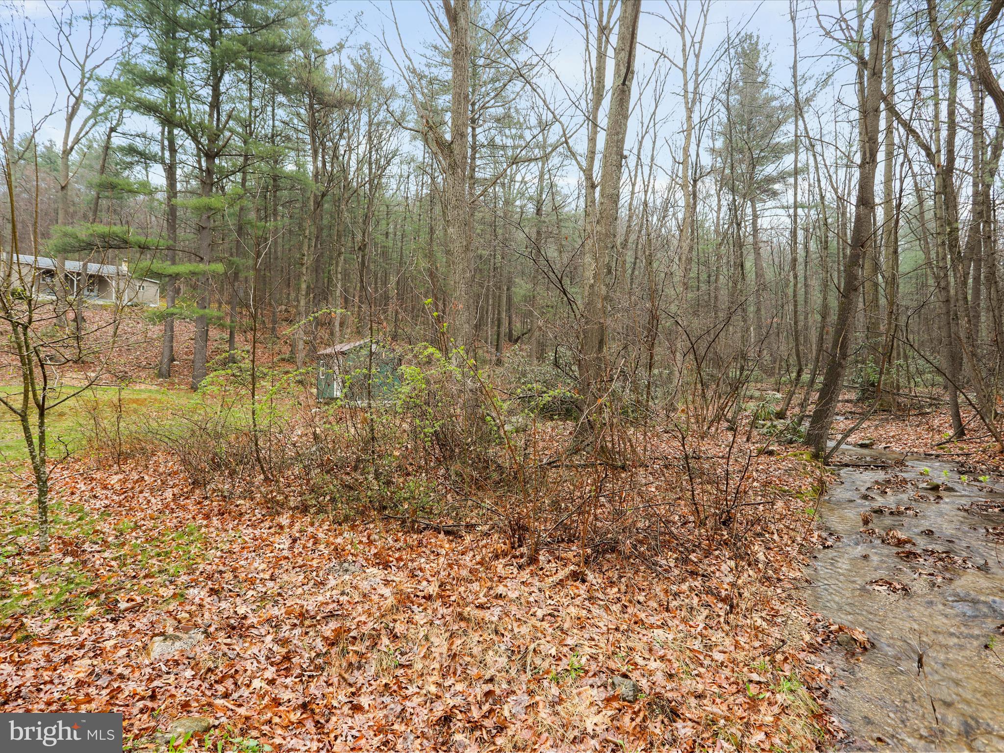 STILLHOUSE HOLLOW - Residential