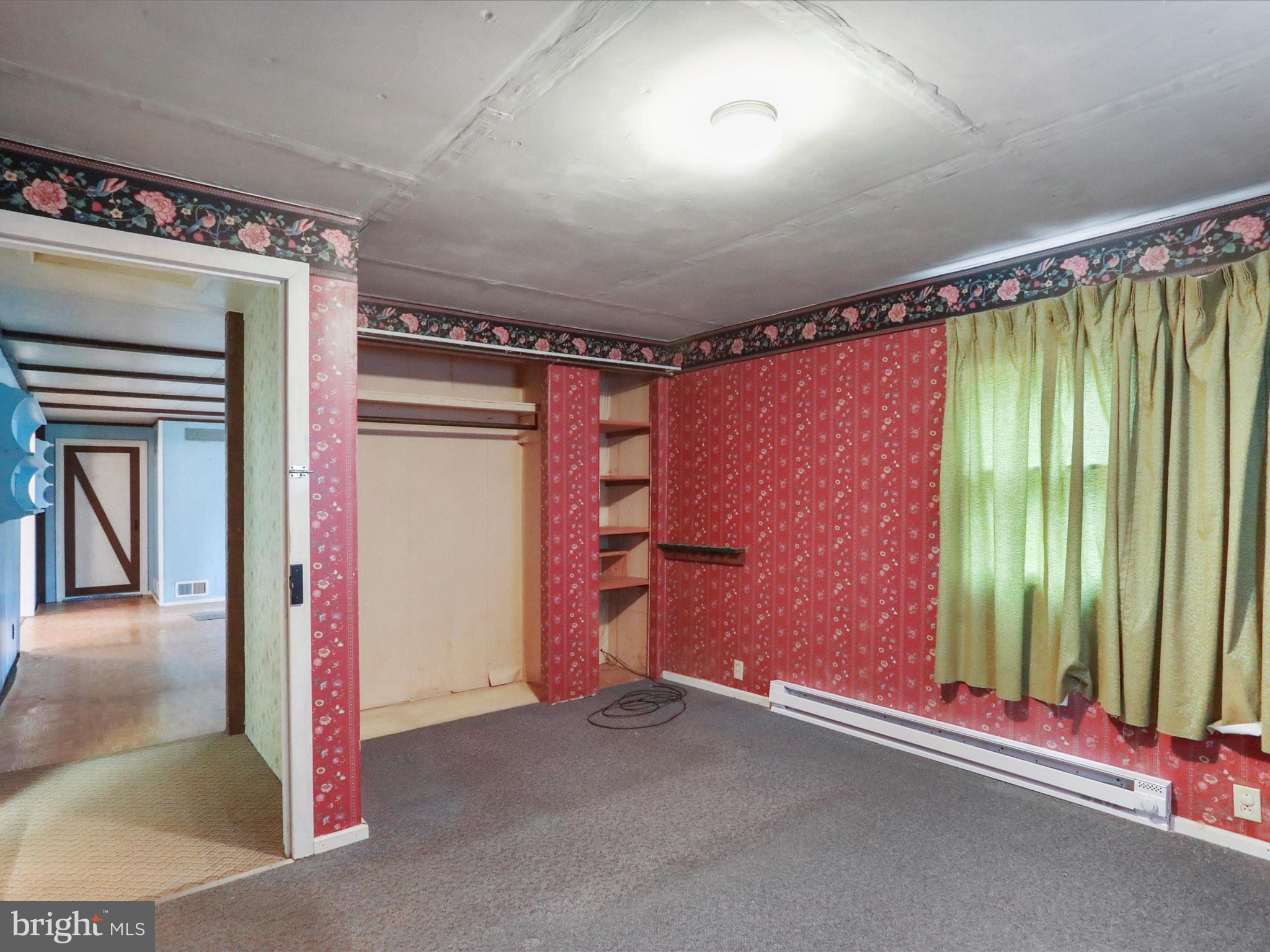 STILLHOUSE HOLLOW - Residential