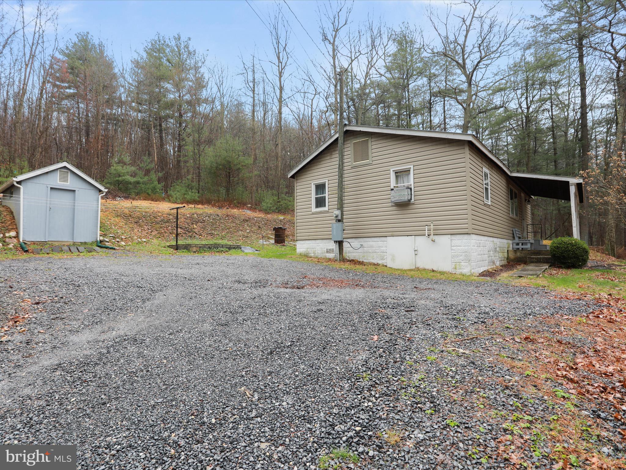 STILLHOUSE HOLLOW - Residential