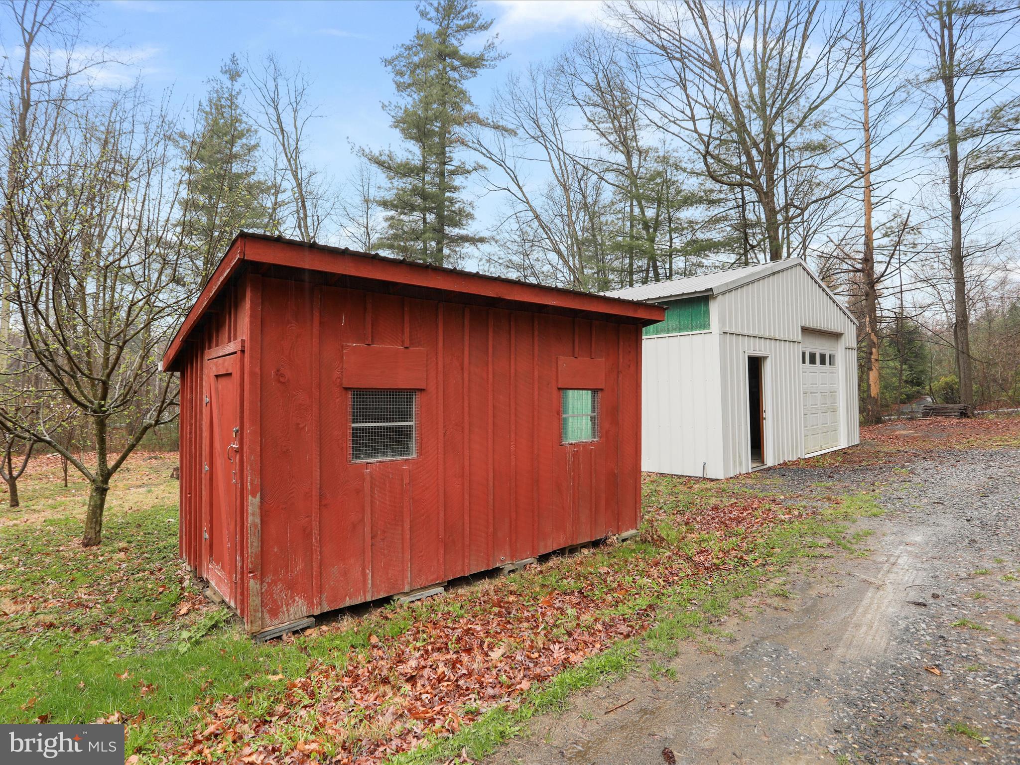 STILLHOUSE HOLLOW - Residential