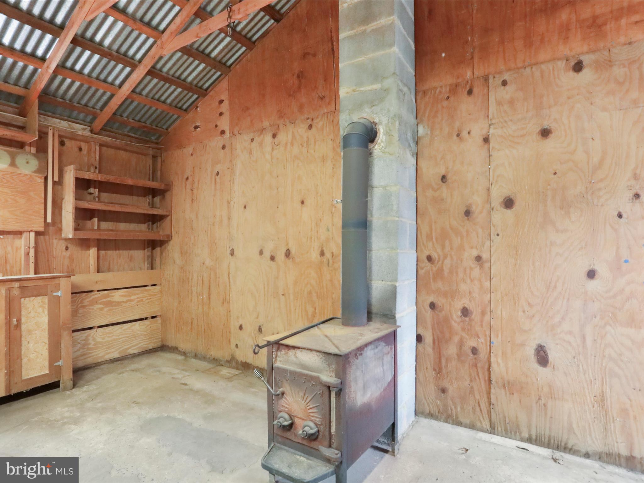 STILLHOUSE HOLLOW - Residential