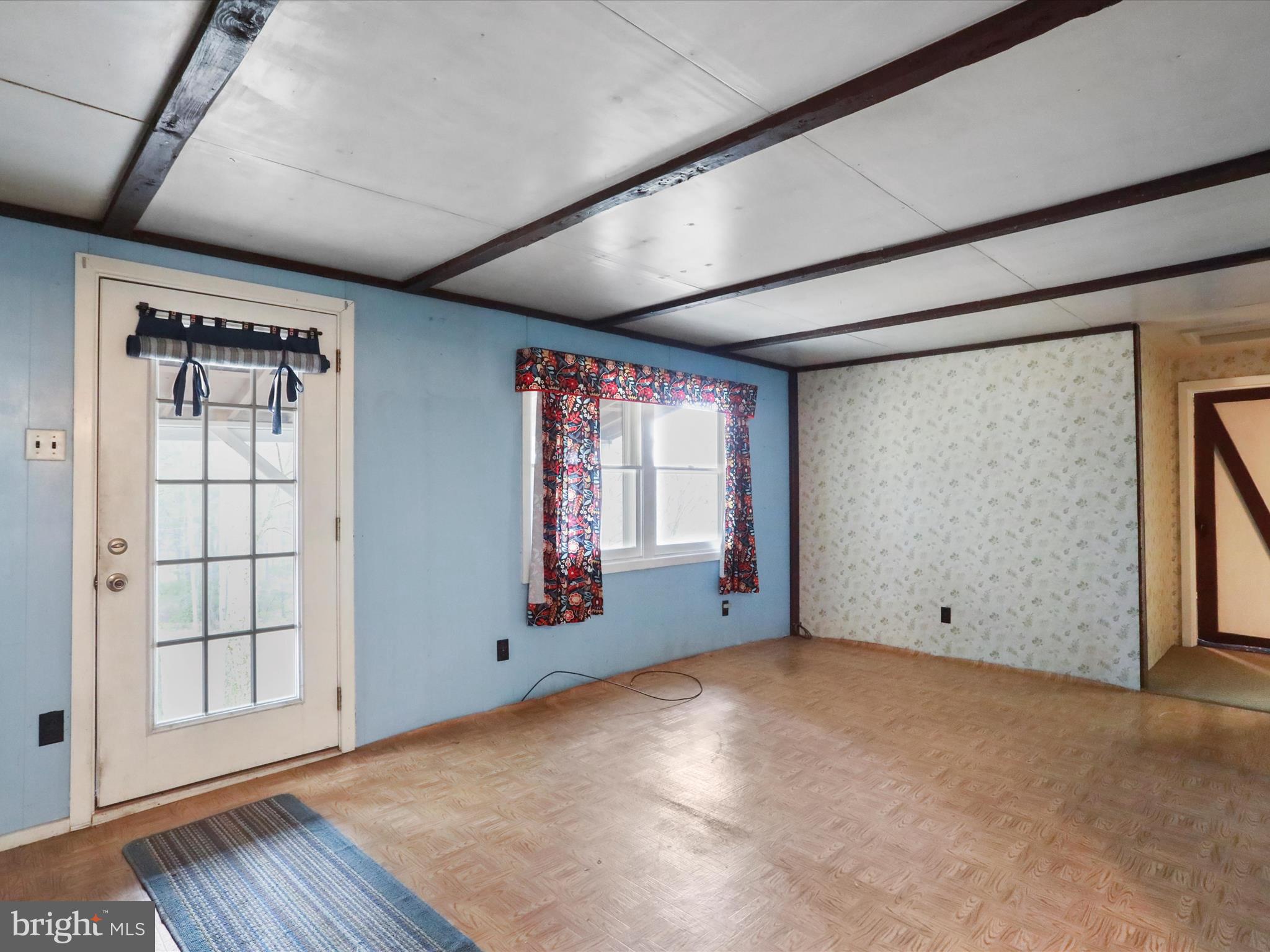 STILLHOUSE HOLLOW - Residential