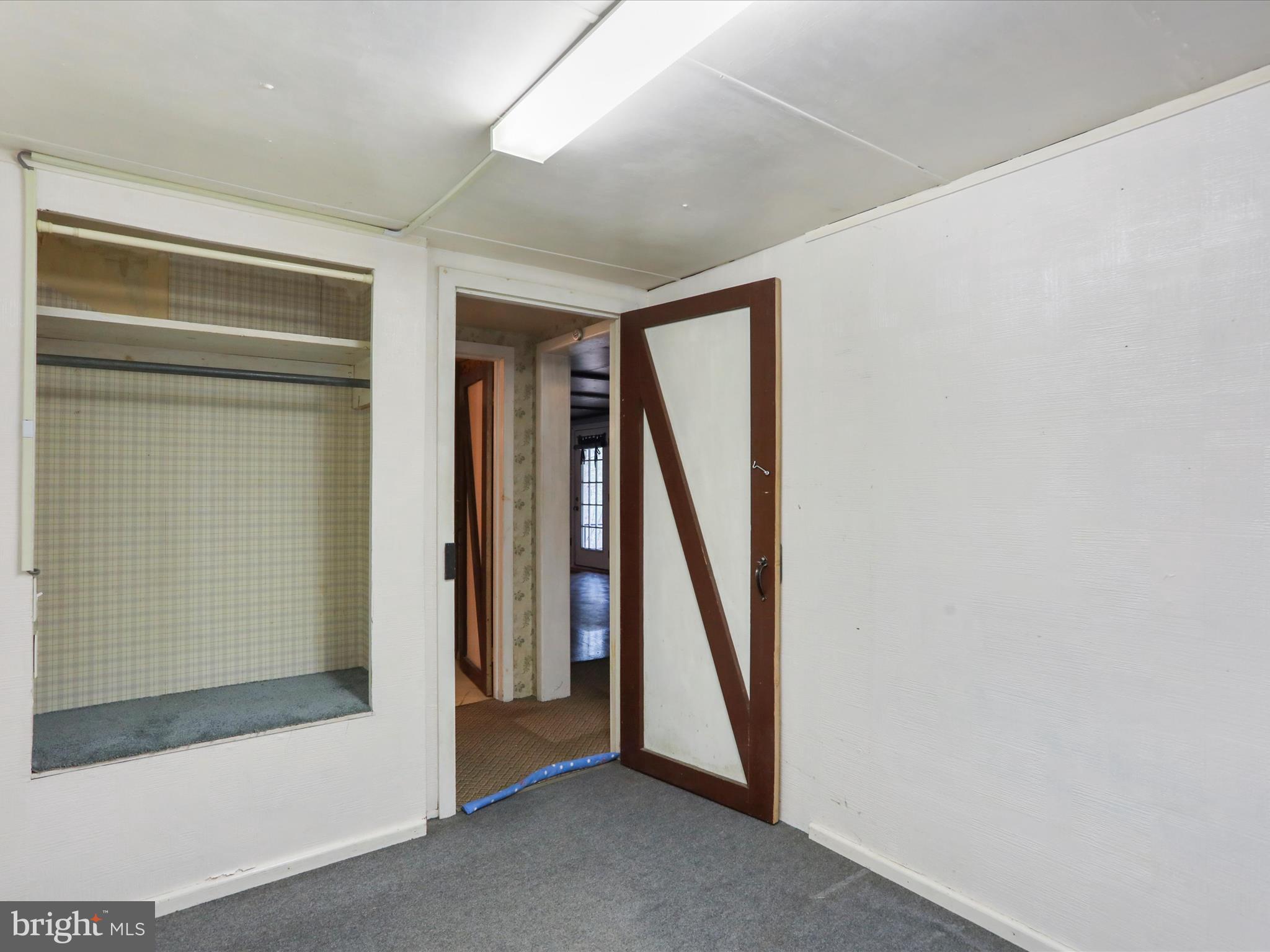 STILLHOUSE HOLLOW - Residential