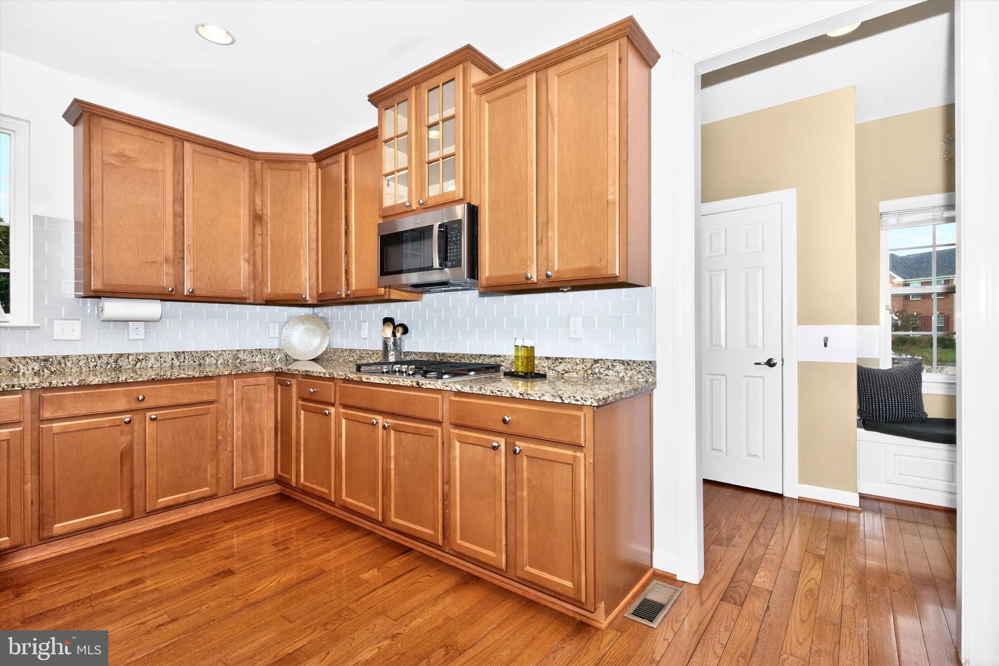 ADAMSTOWN COMMONS - Residential