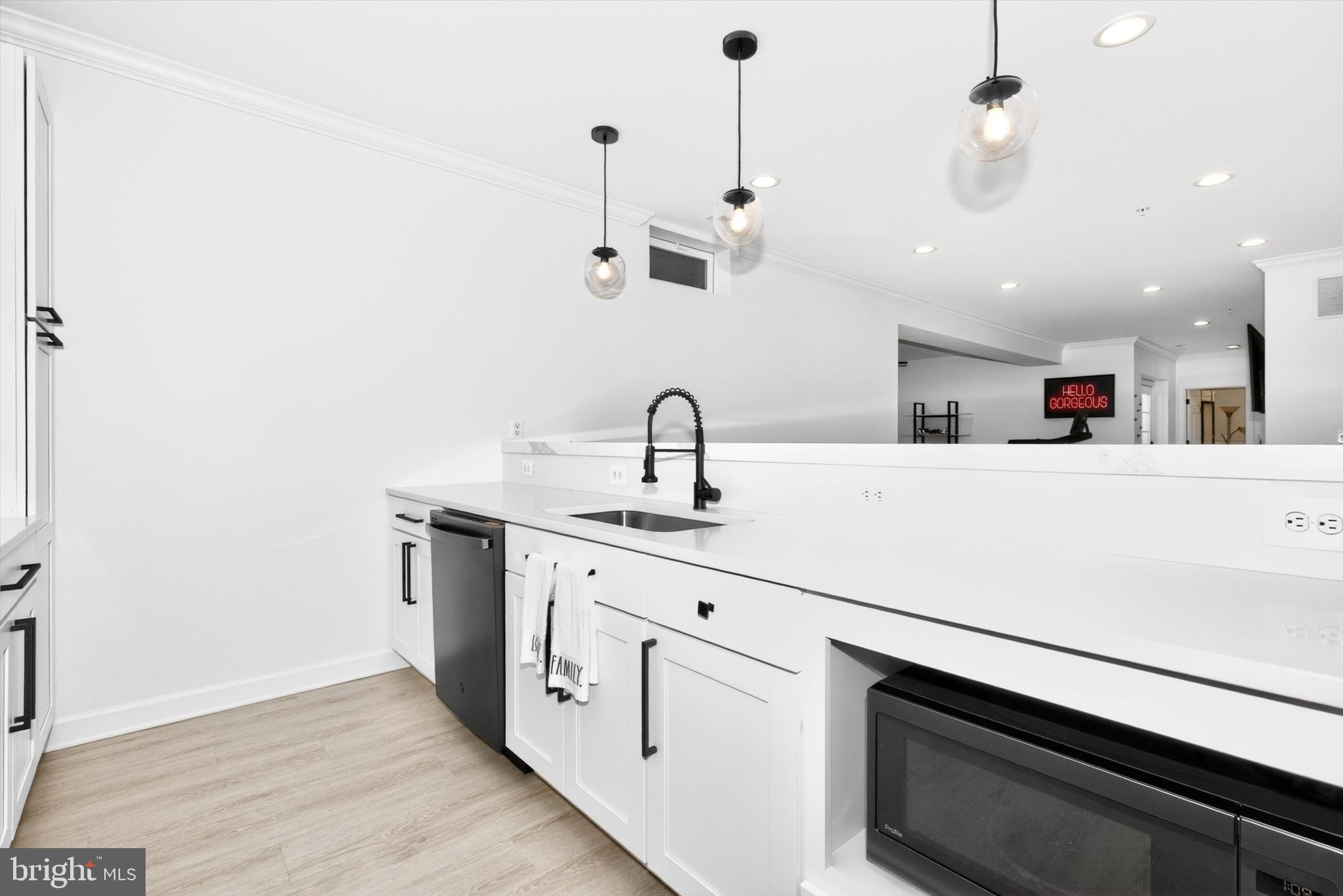 ADAMSTOWN COMMONS - Residential