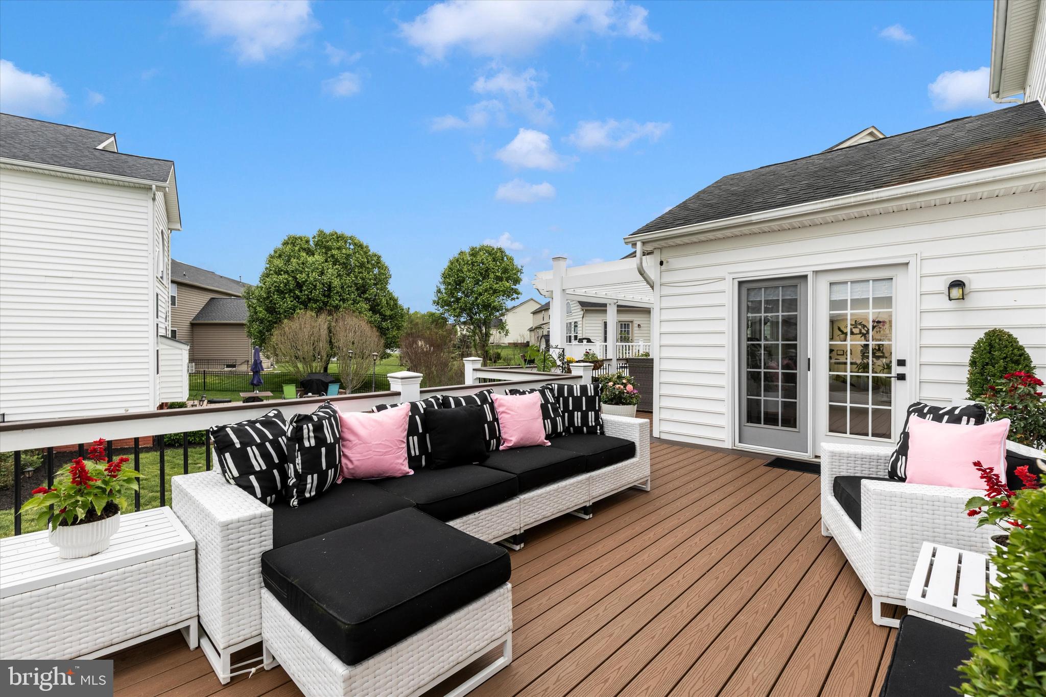 ADAMSTOWN COMMONS - Residential