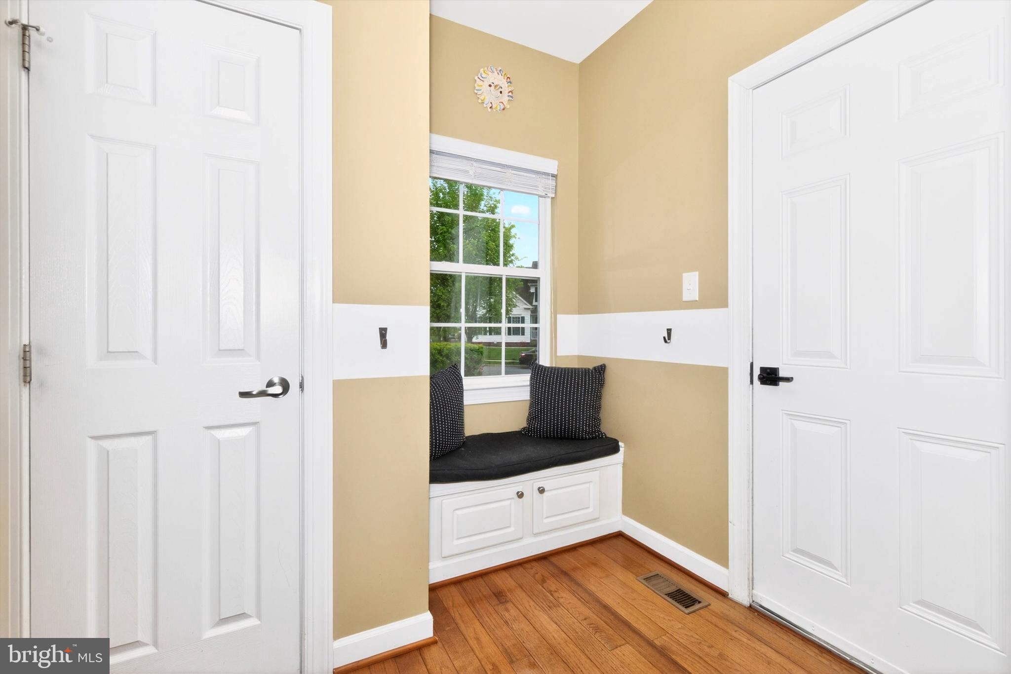 ADAMSTOWN COMMONS - Residential