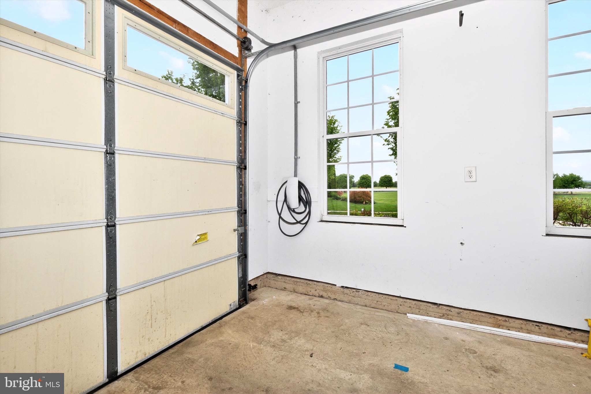 ADAMSTOWN COMMONS - Residential