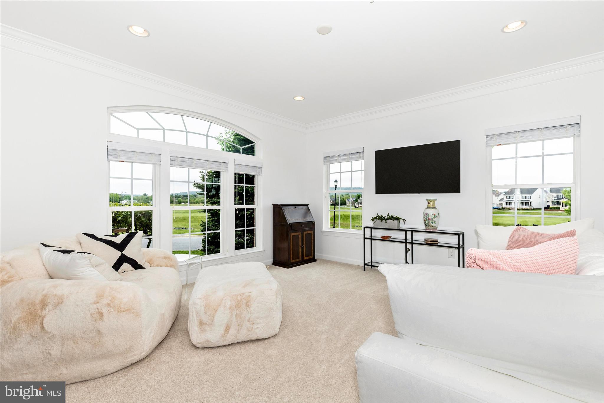 ADAMSTOWN COMMONS - Residential