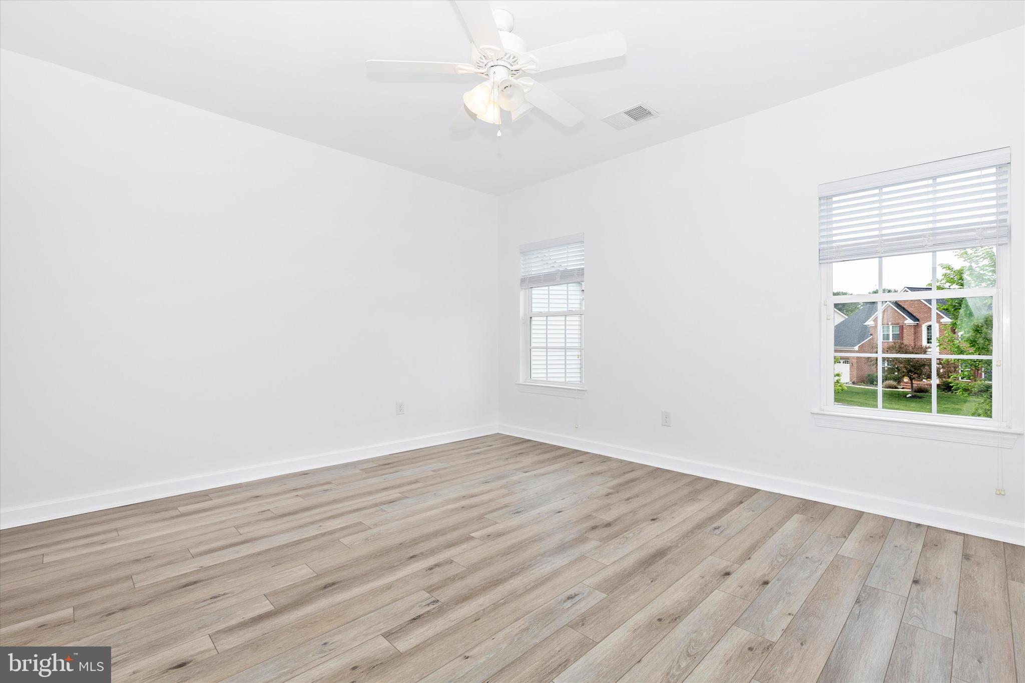 ADAMSTOWN COMMONS - Residential