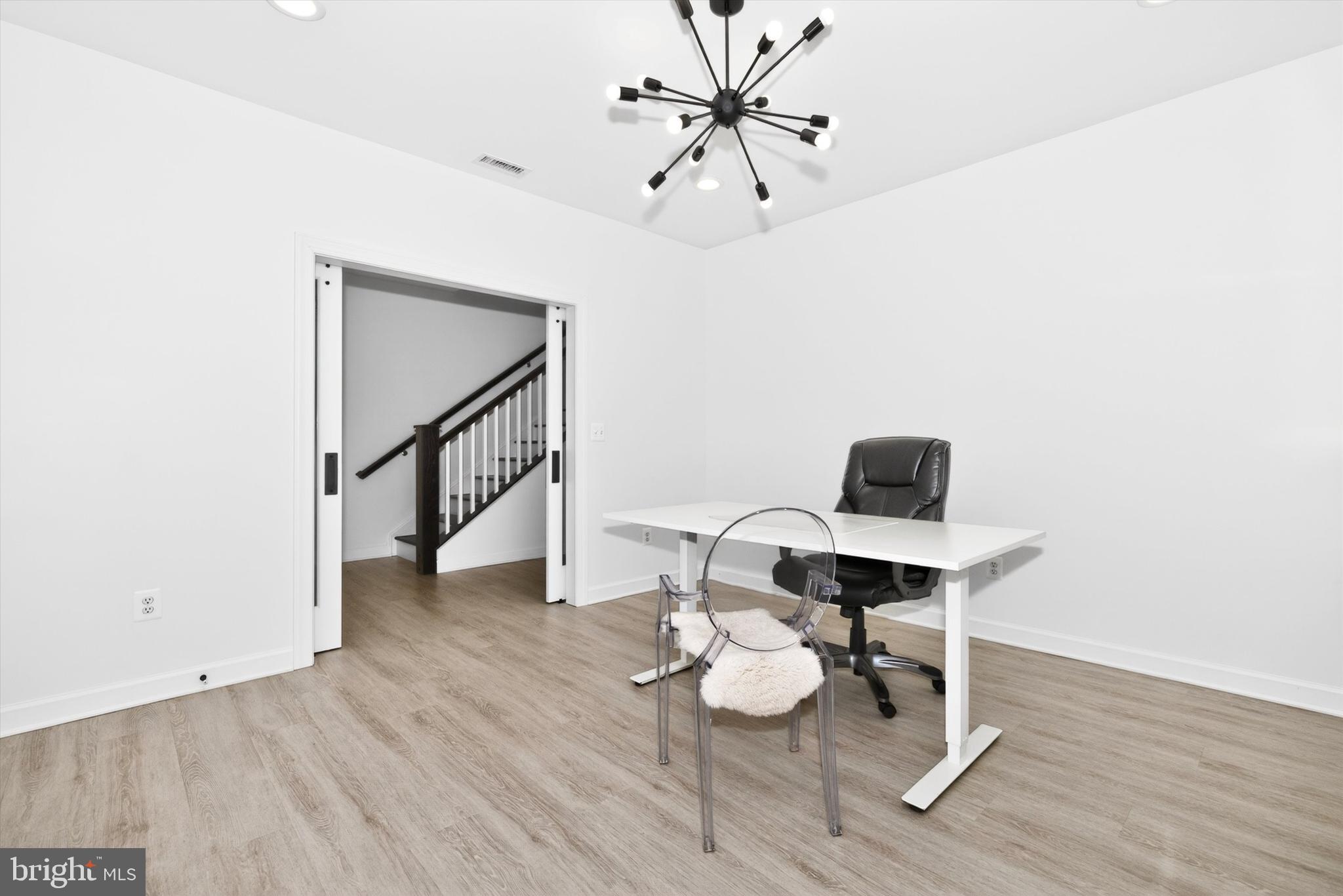 ADAMSTOWN COMMONS - Residential