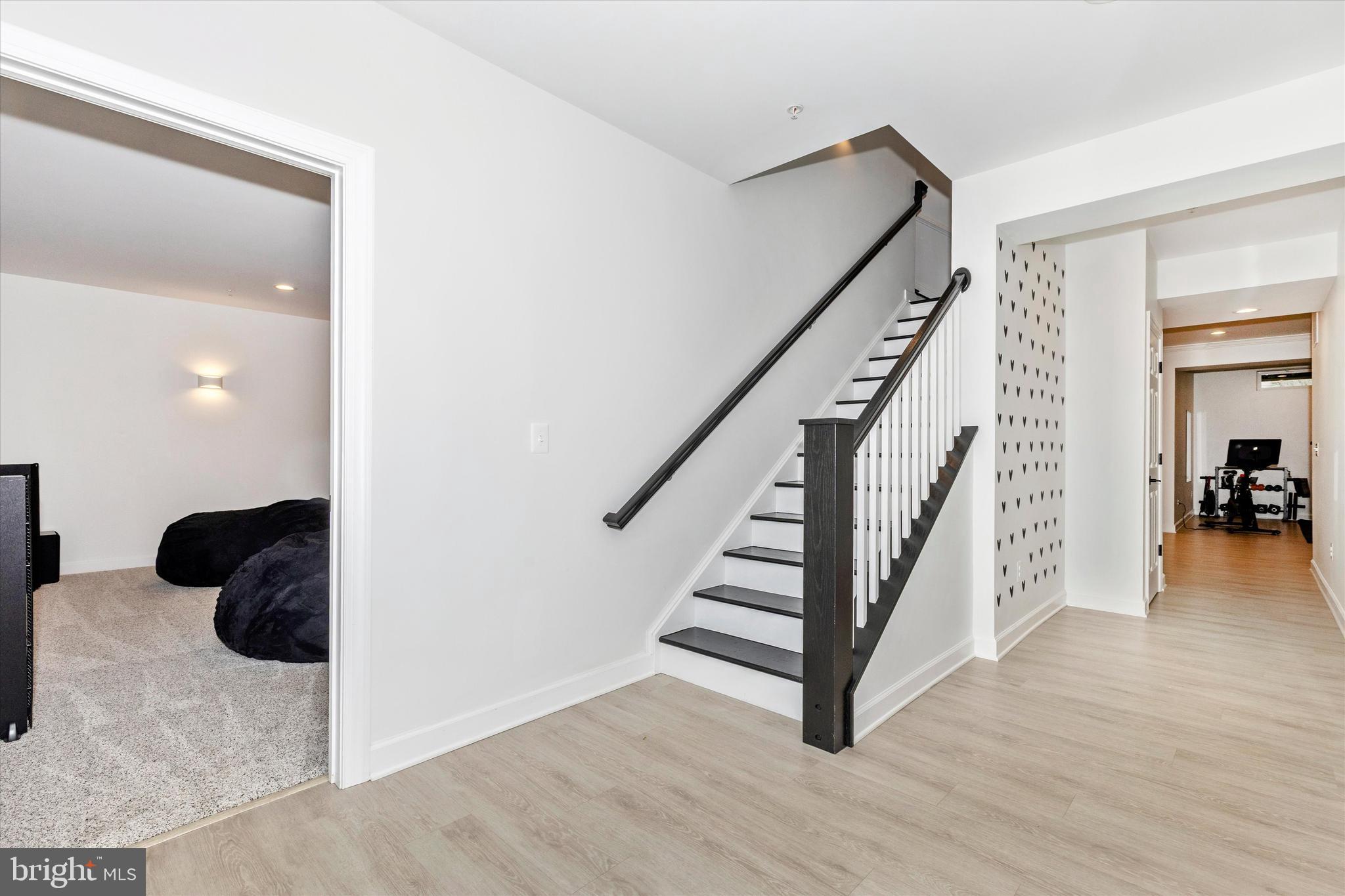 ADAMSTOWN COMMONS - Residential