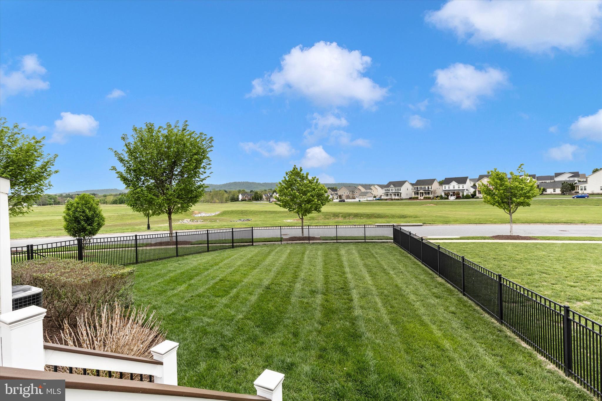 ADAMSTOWN COMMONS - Residential