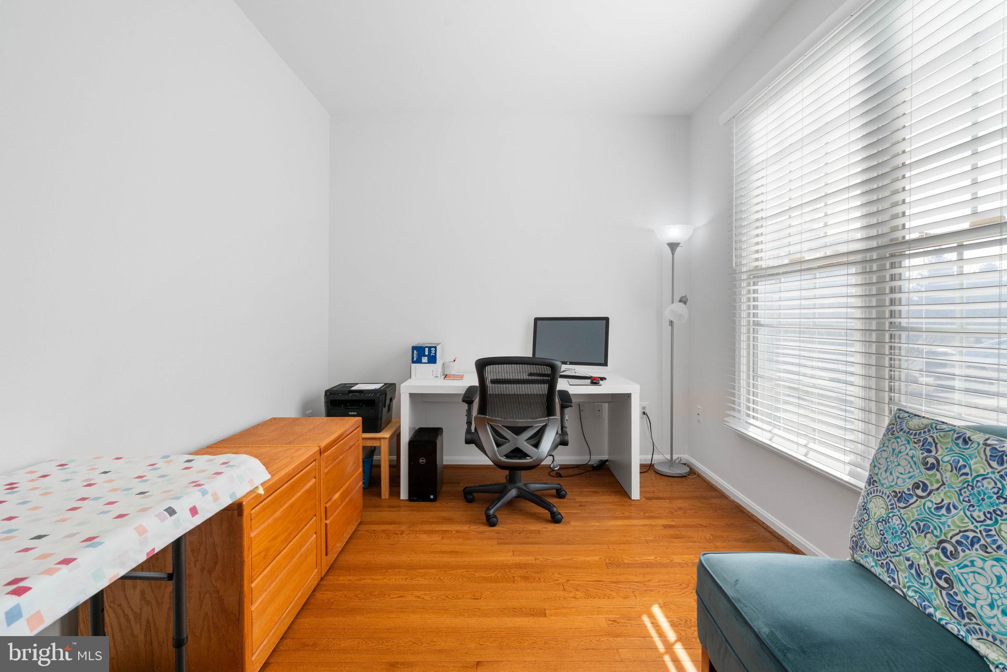 POTOMAC LAKES - Residential