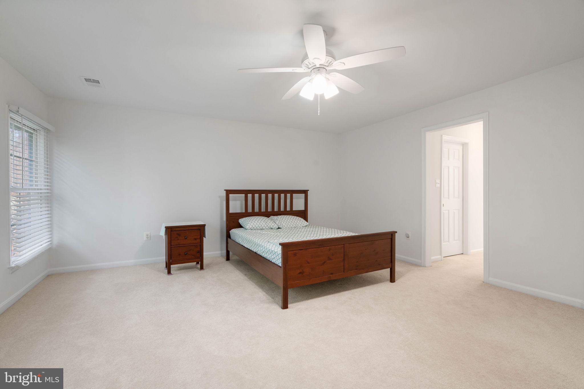 POTOMAC LAKES - Residential