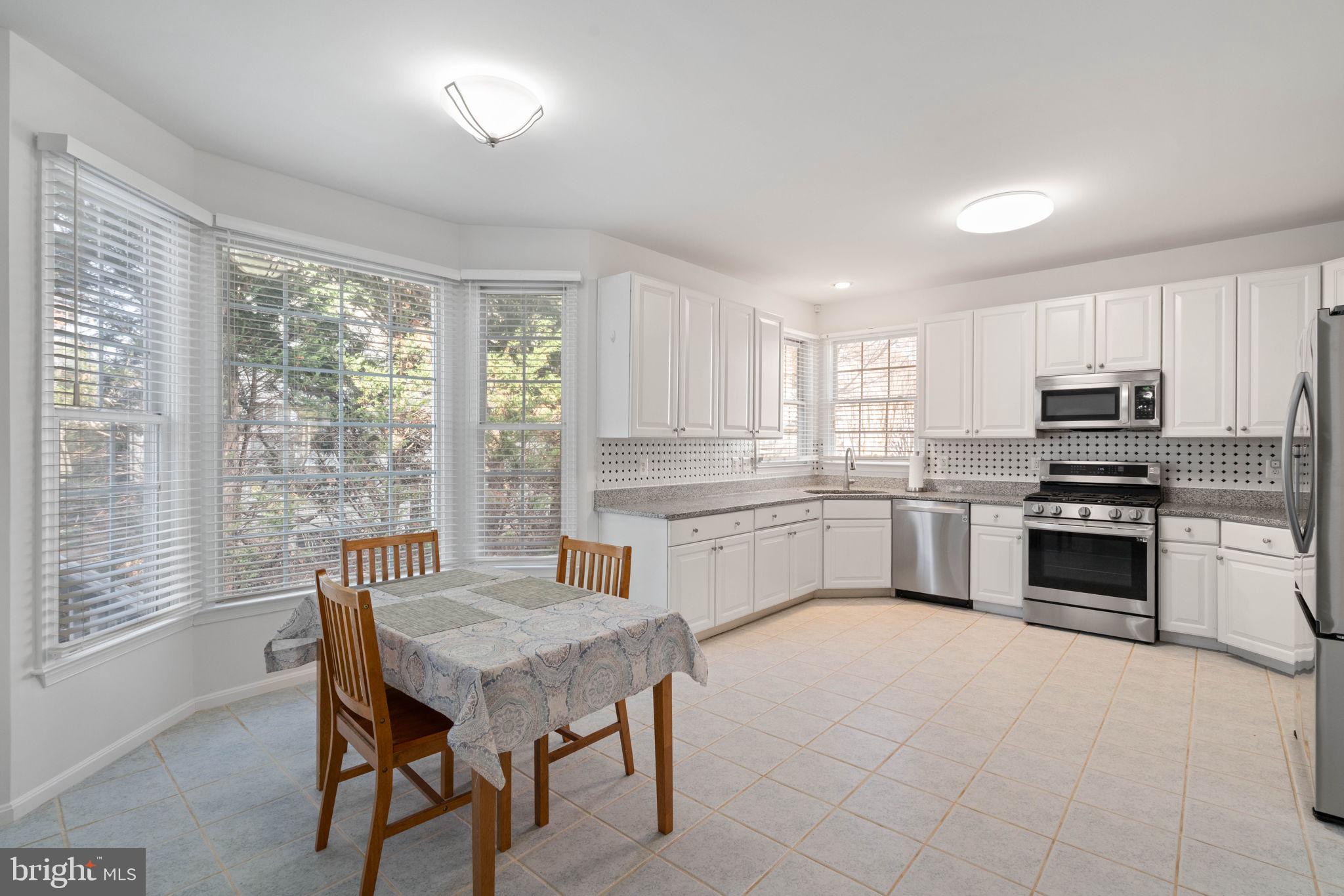 POTOMAC LAKES - Residential