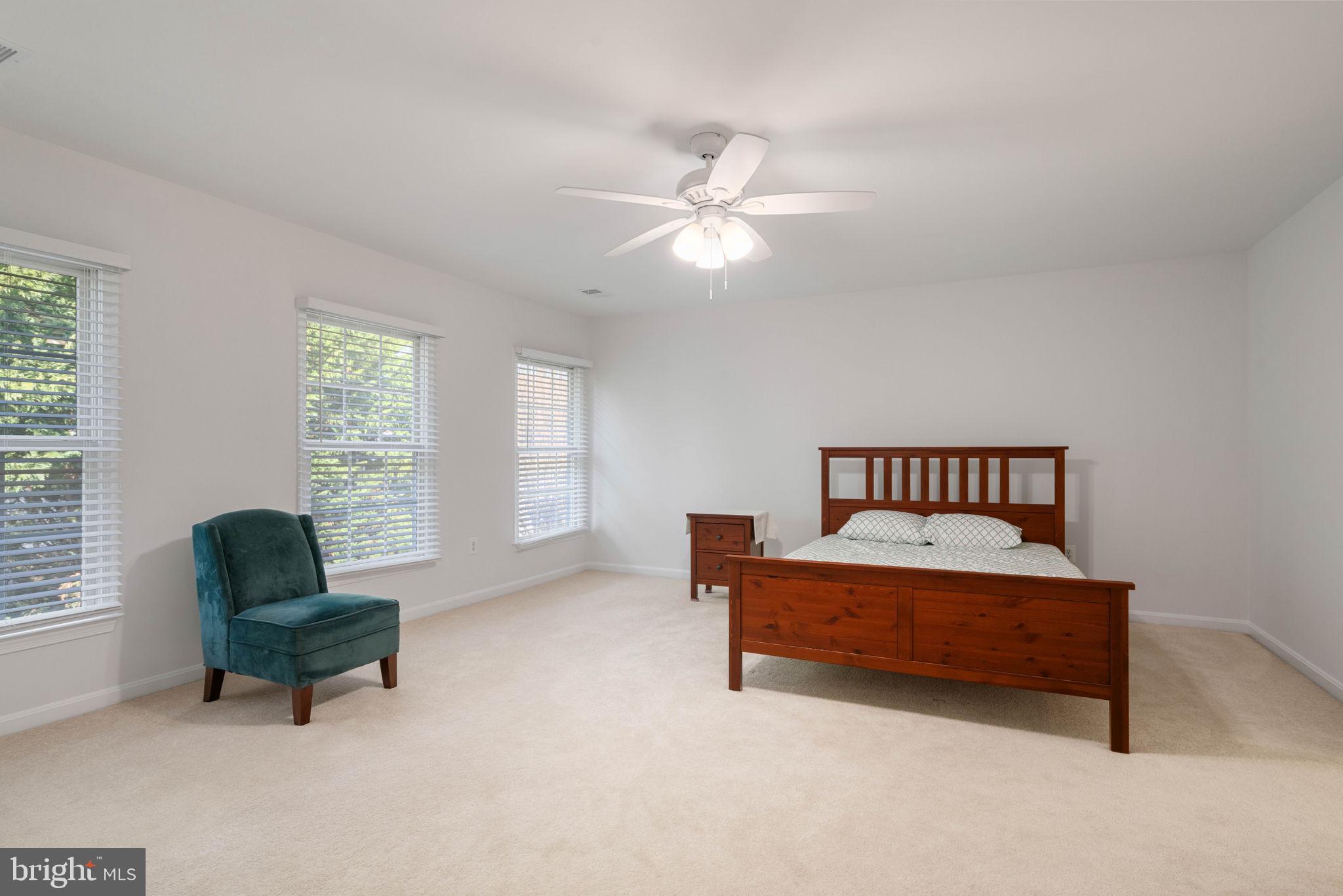 POTOMAC LAKES - Residential