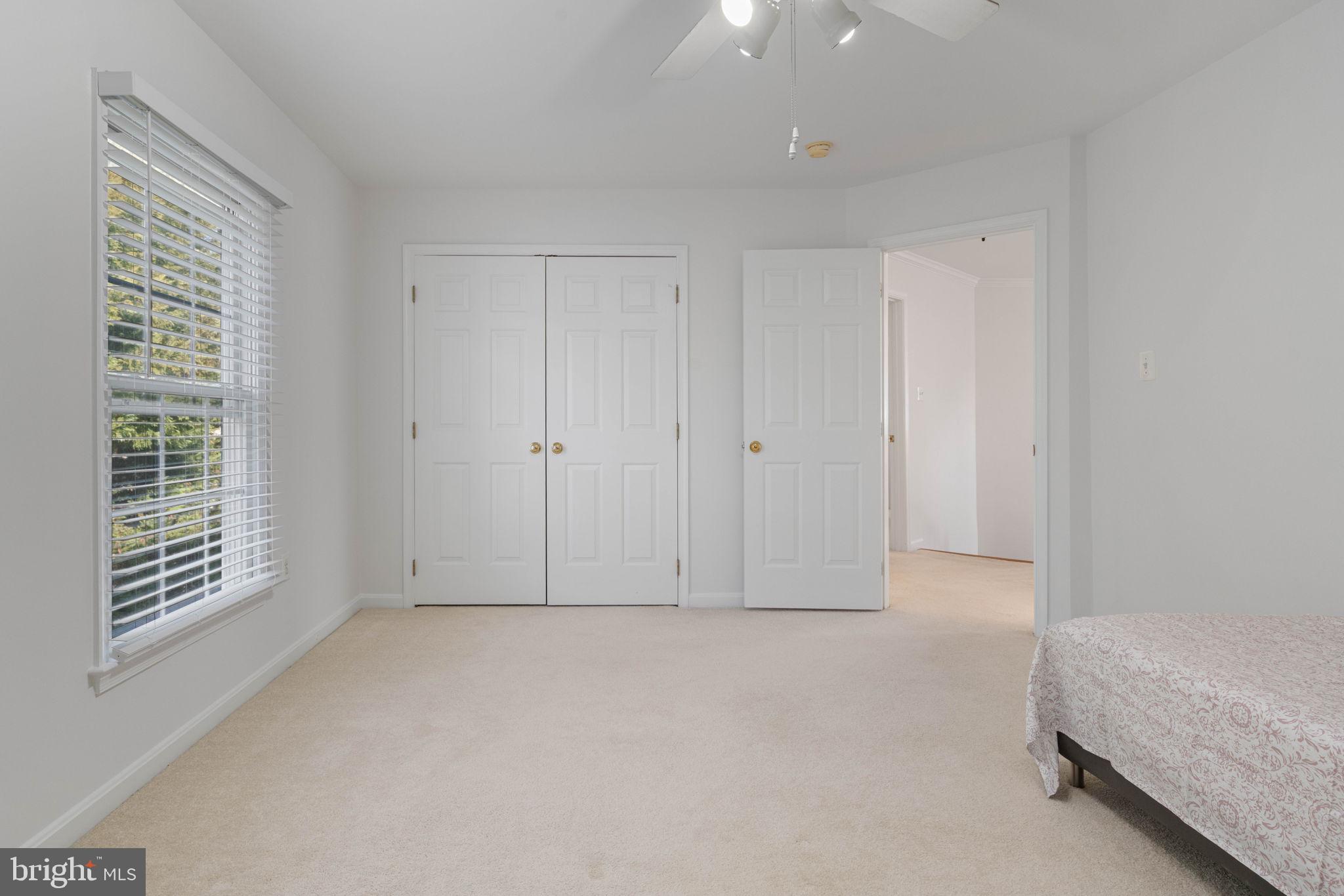 POTOMAC LAKES - Residential