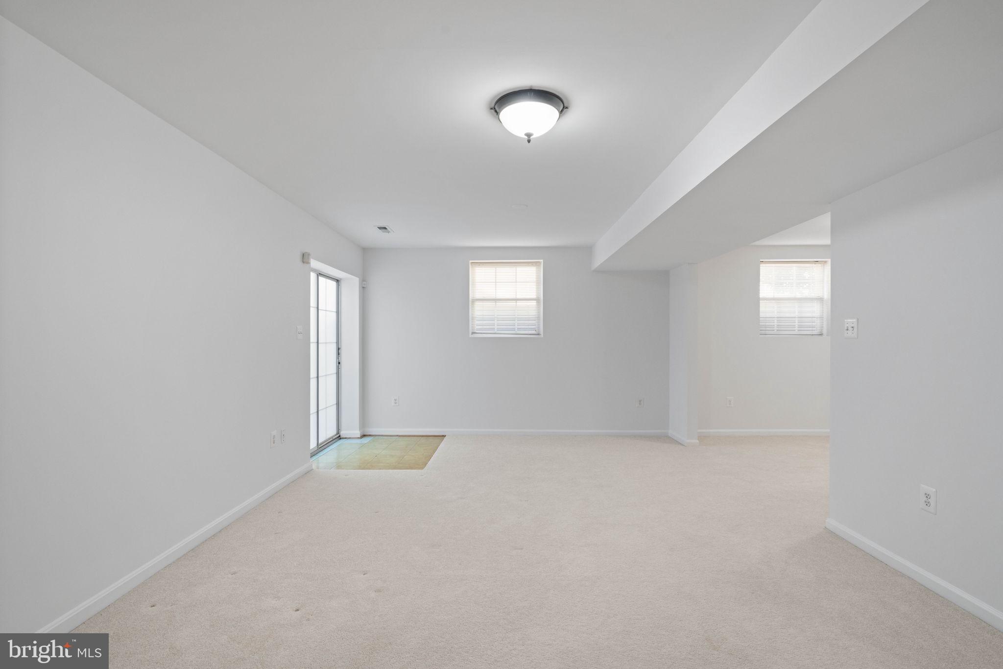 POTOMAC LAKES - Residential