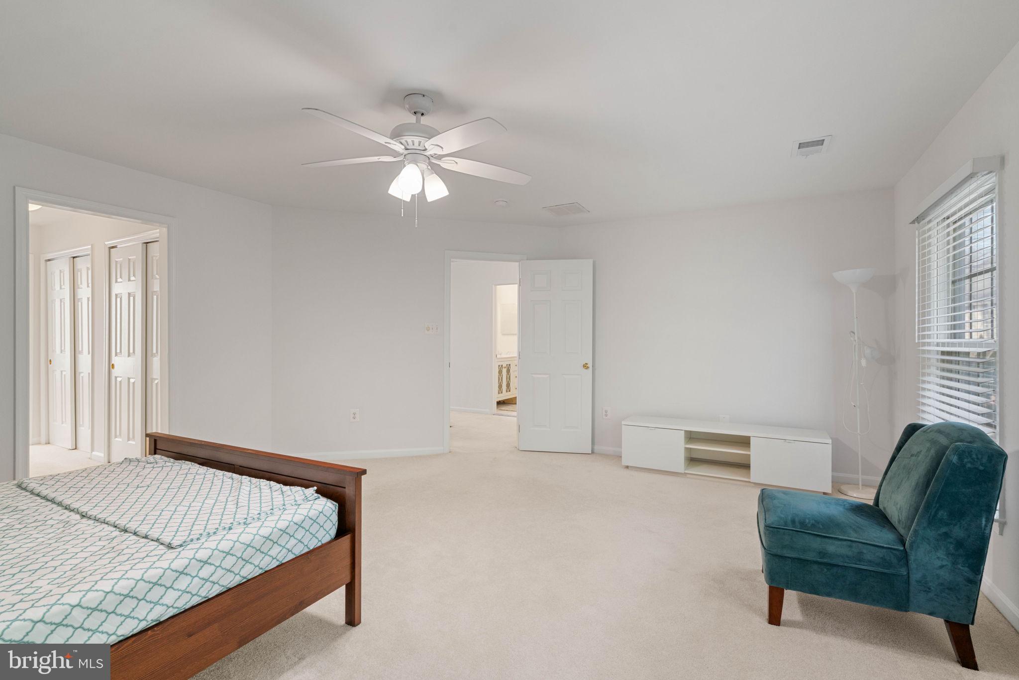 POTOMAC LAKES - Residential