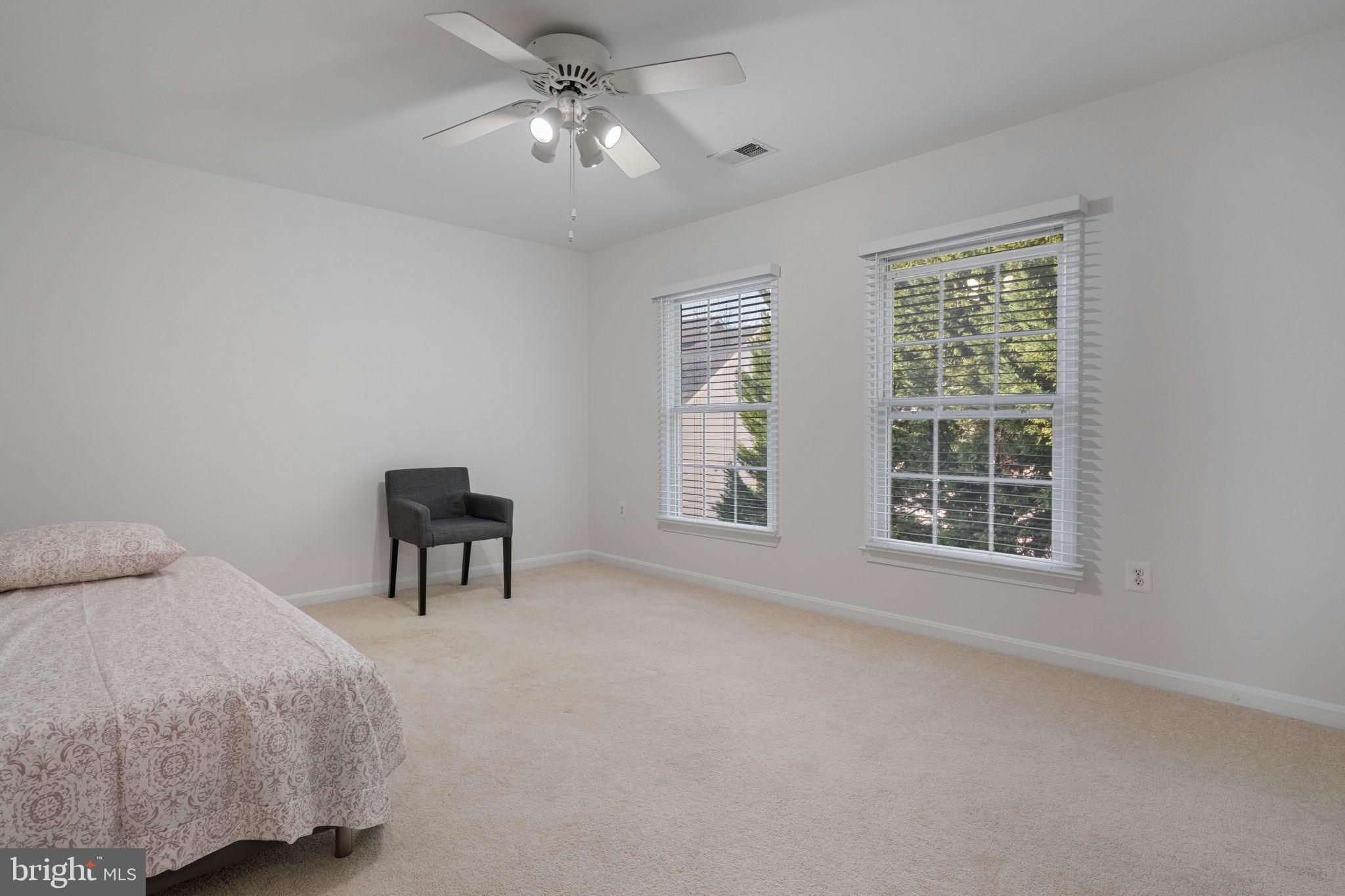 POTOMAC LAKES - Residential