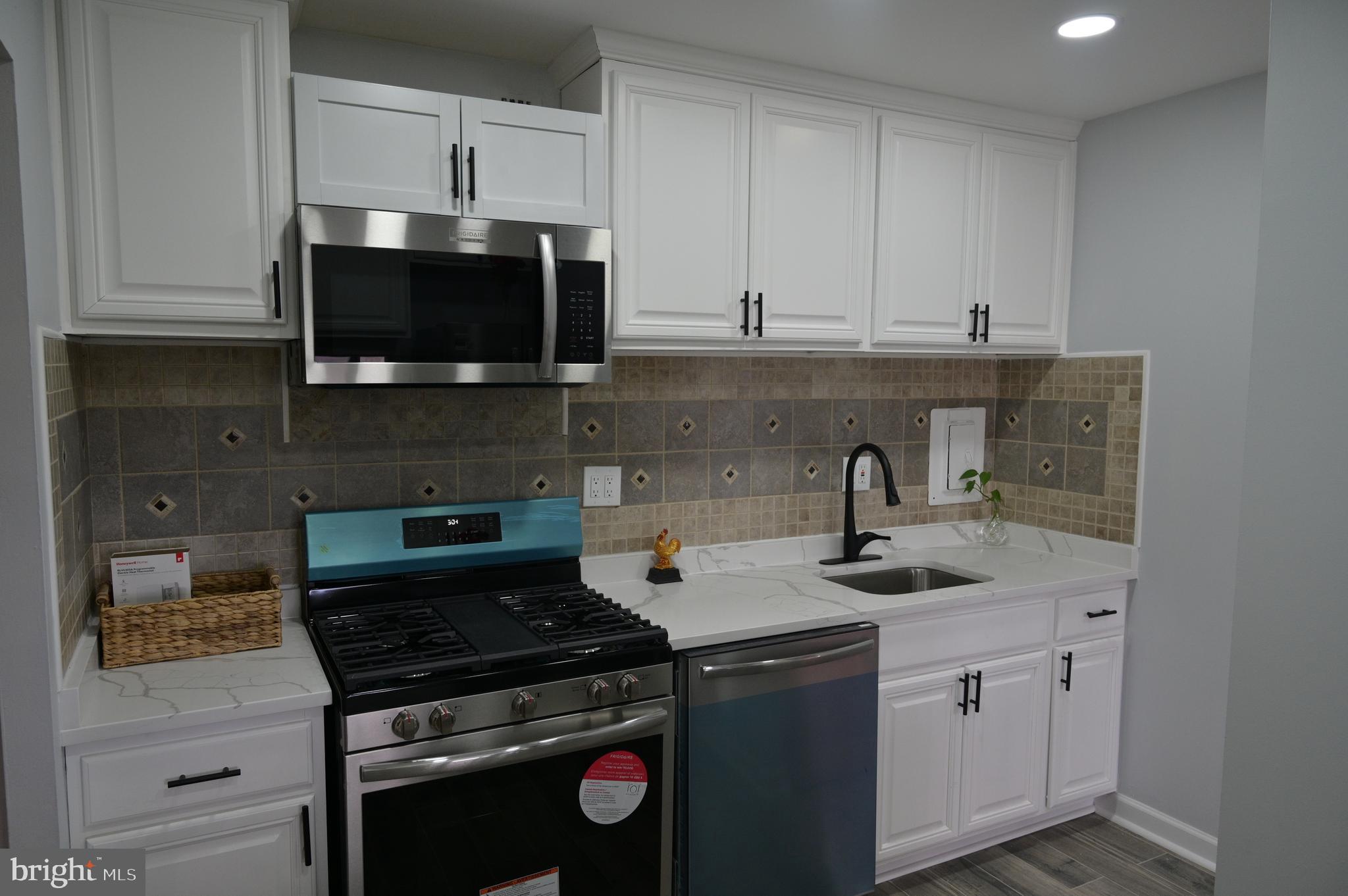 PAVILION ON THE PARK - Residential Lease