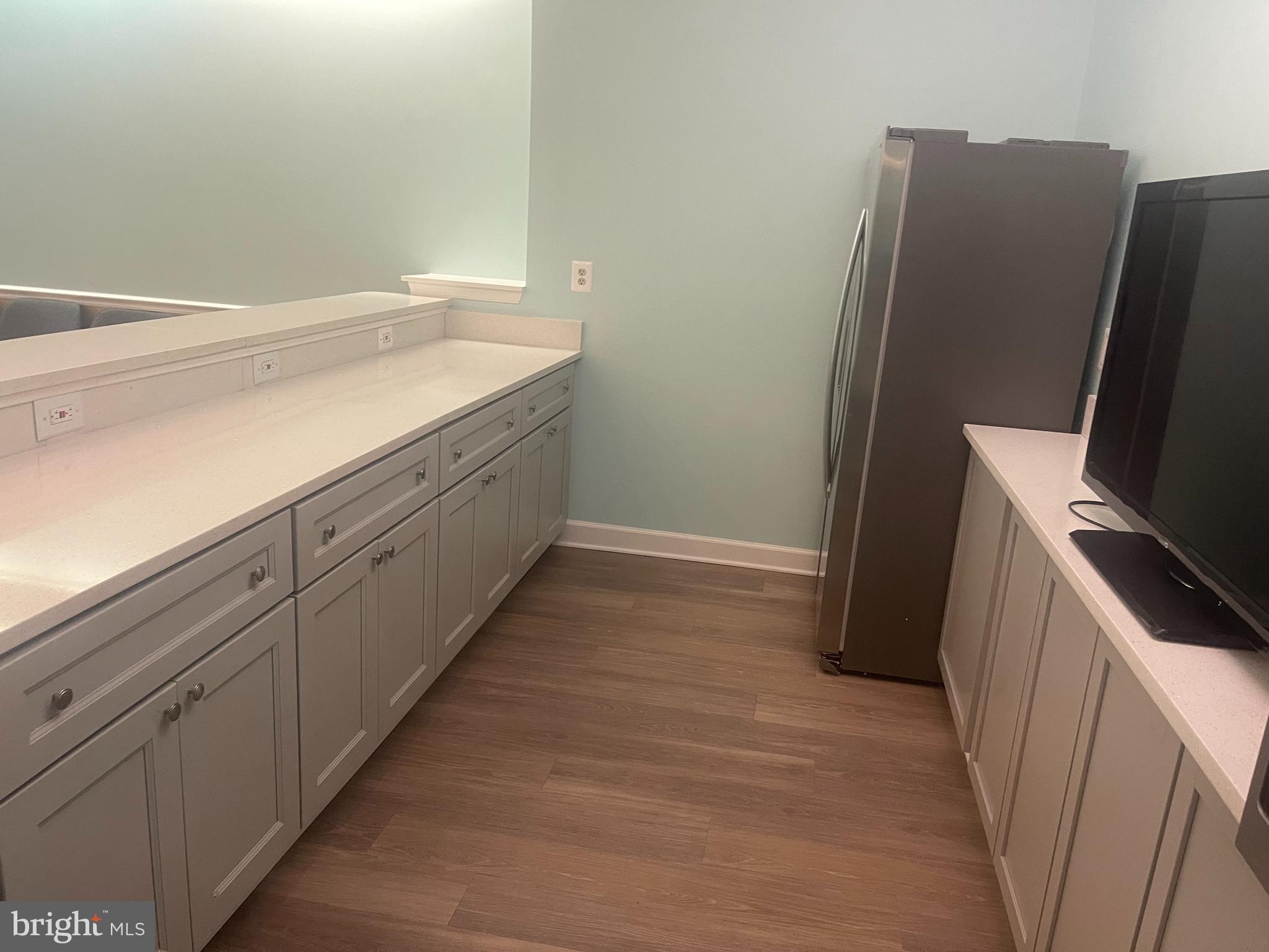 PAVILION ON THE PARK - Residential Lease