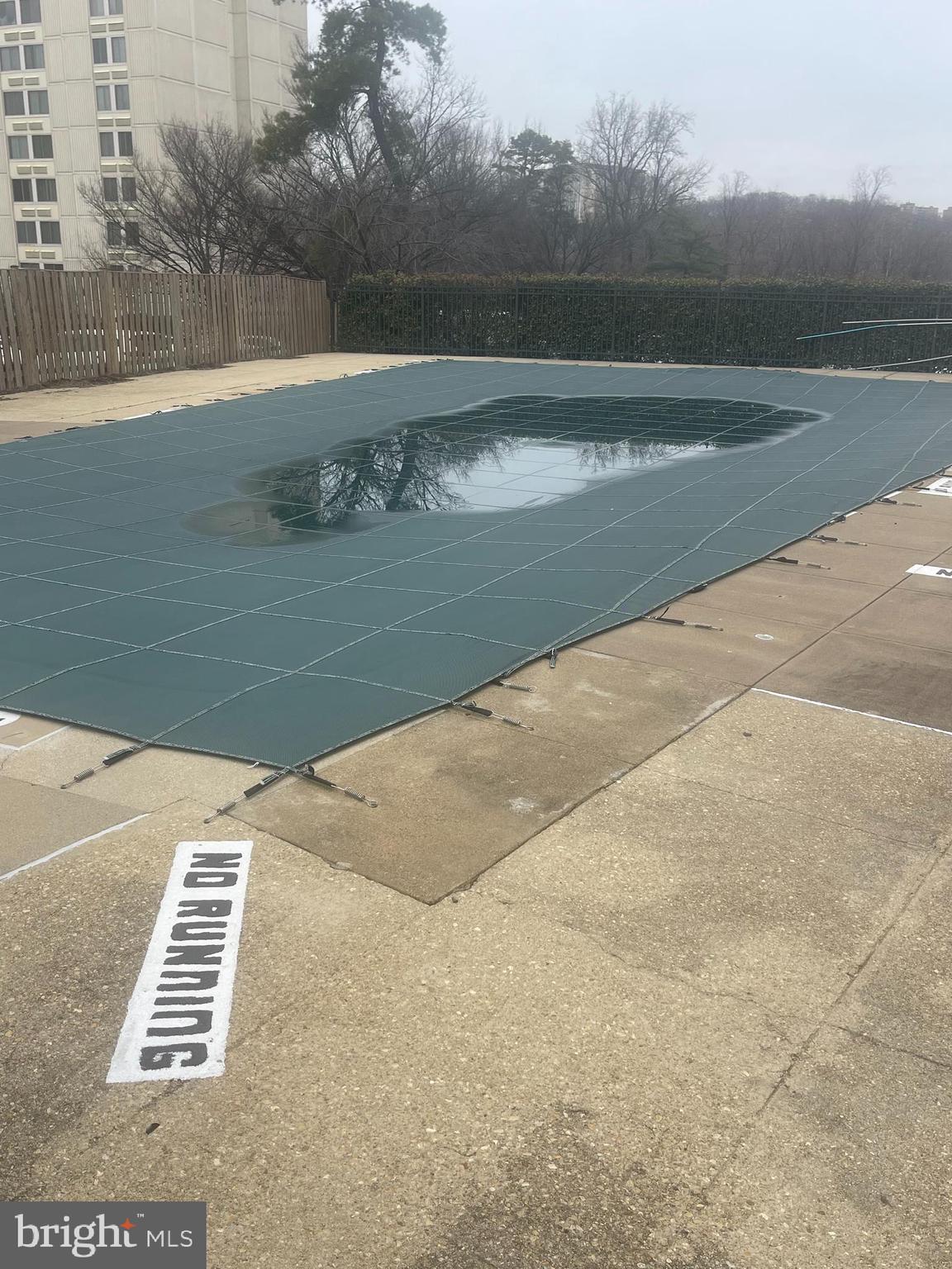 PAVILION ON THE PARK - Residential Lease