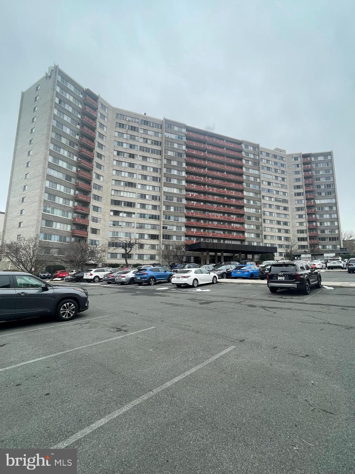 PAVILION ON THE PARK - Residential Lease