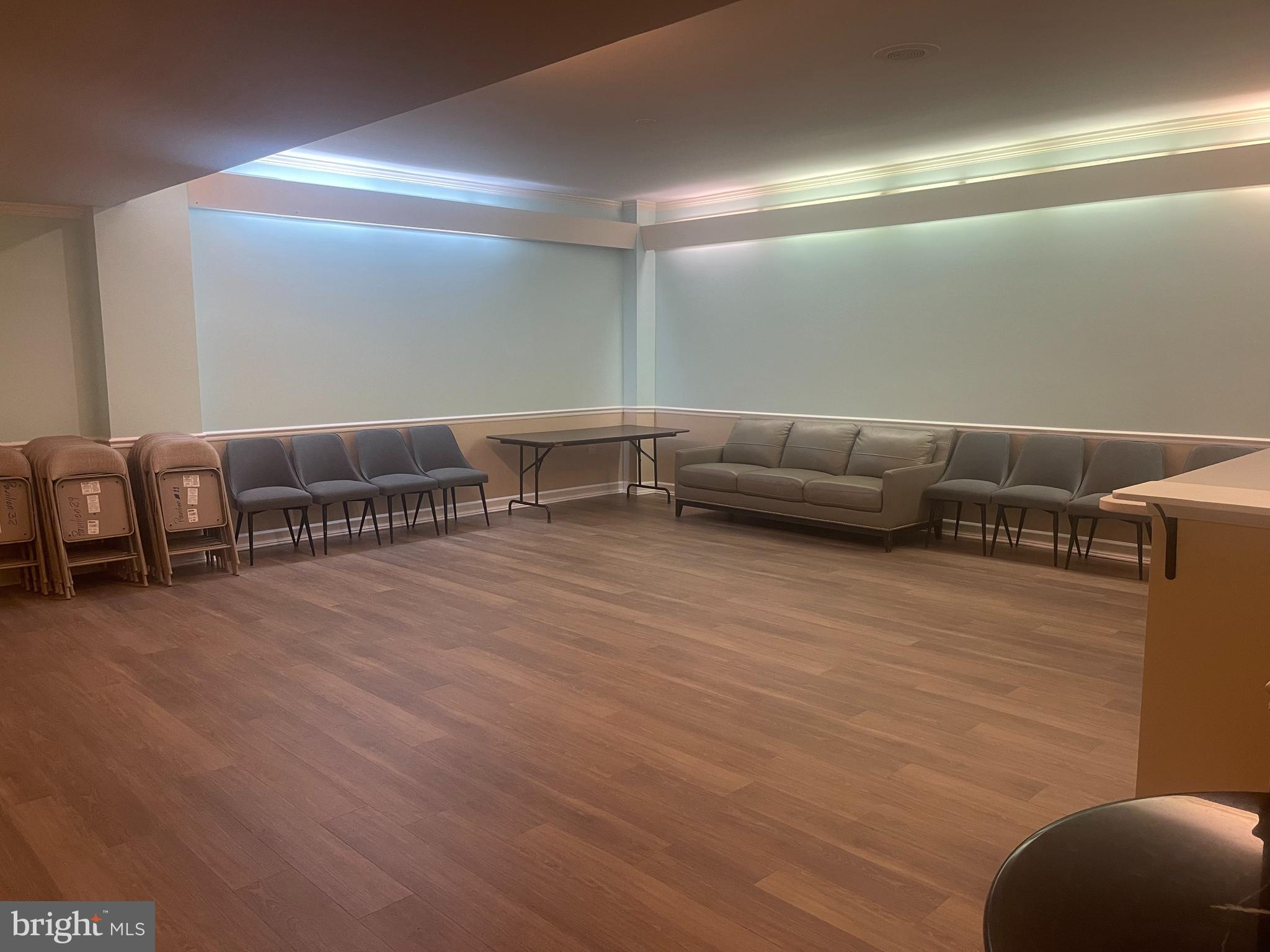 PAVILION ON THE PARK - Residential Lease