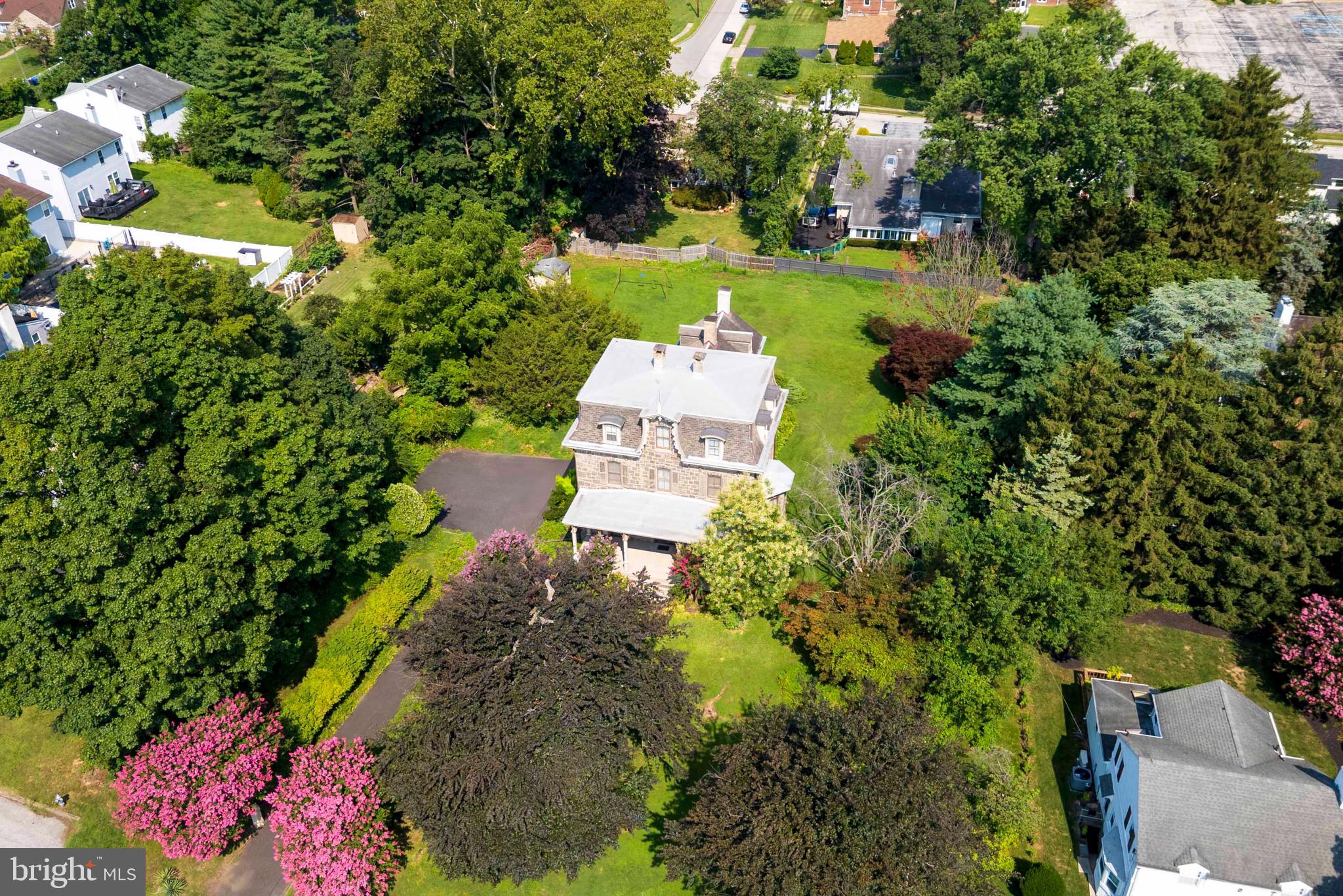 ROWLAND PARK - Residential