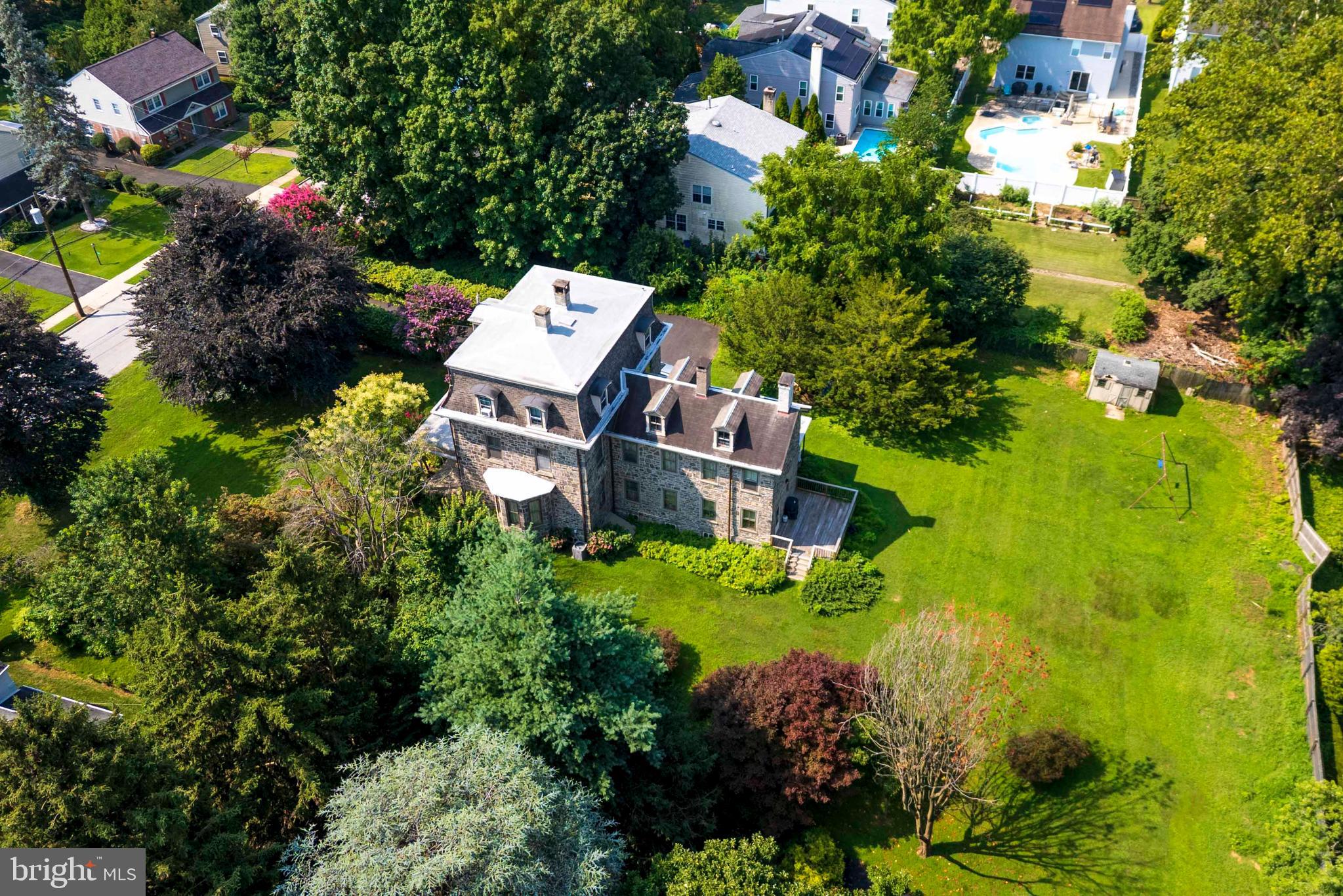 ROWLAND PARK - Residential