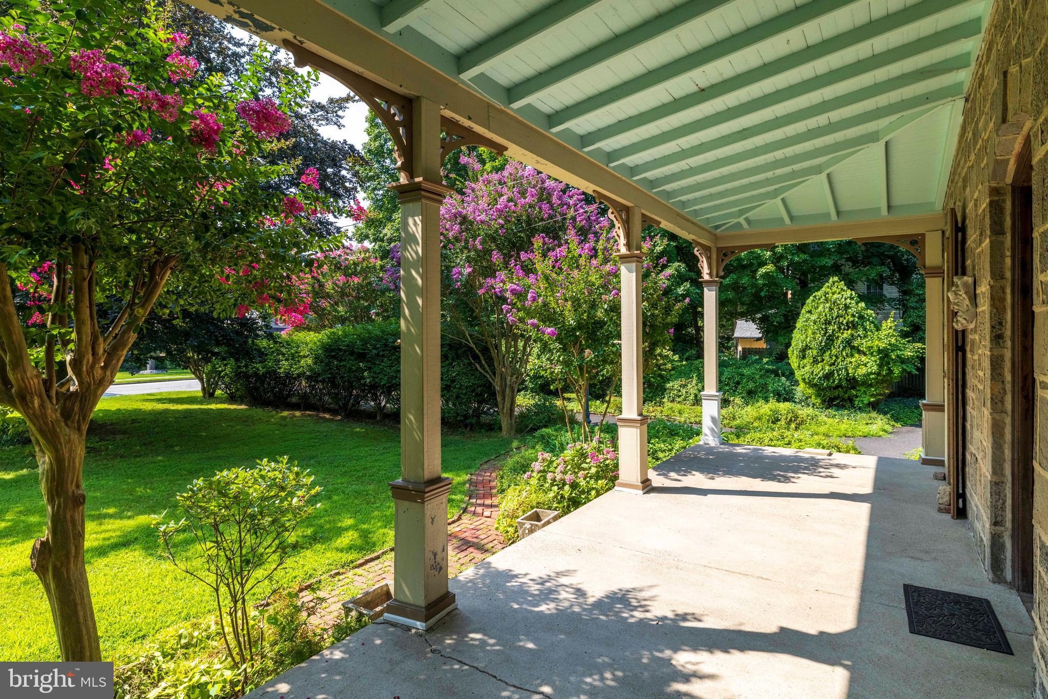 ROWLAND PARK - Residential