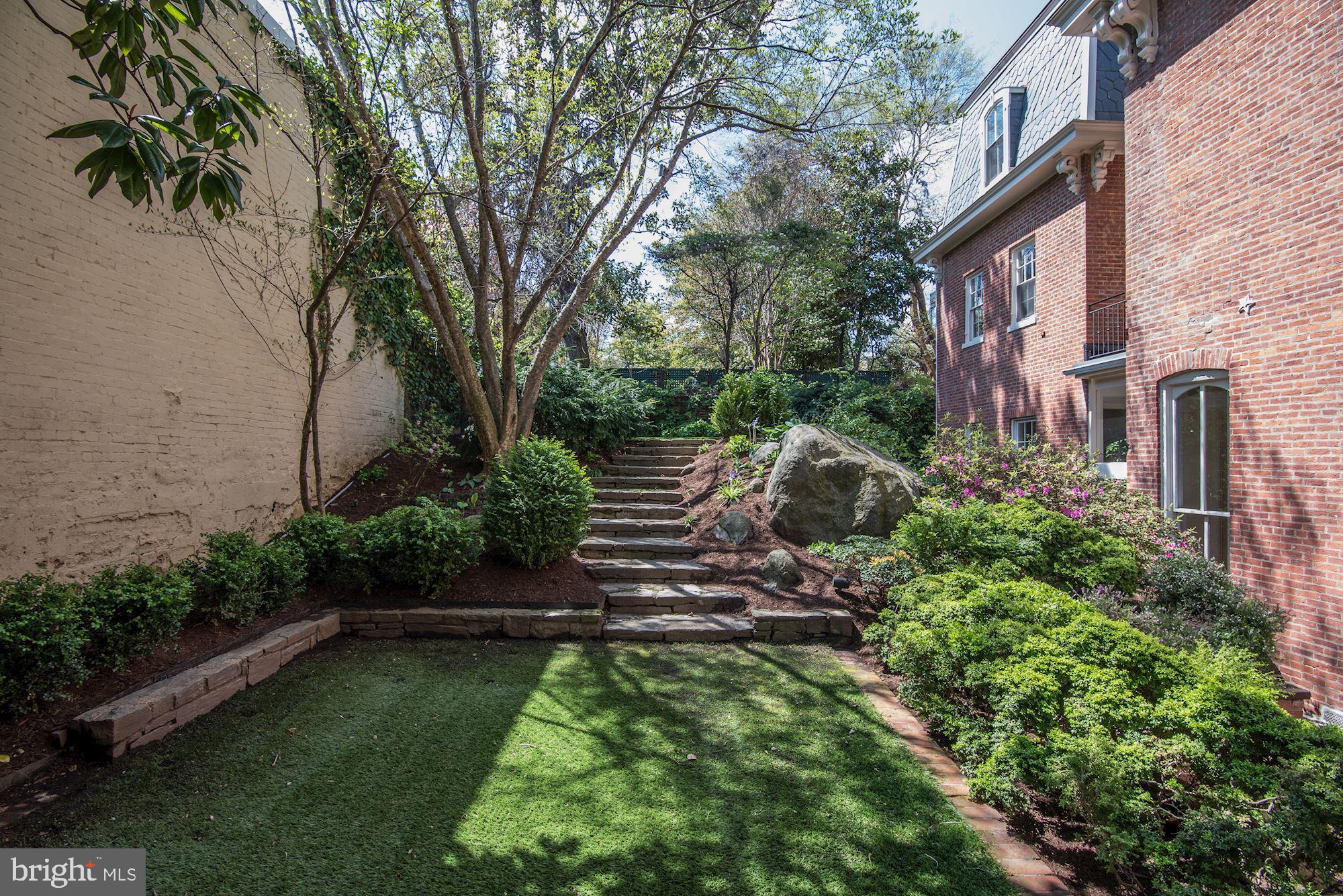 GEORGETOWN - Residential