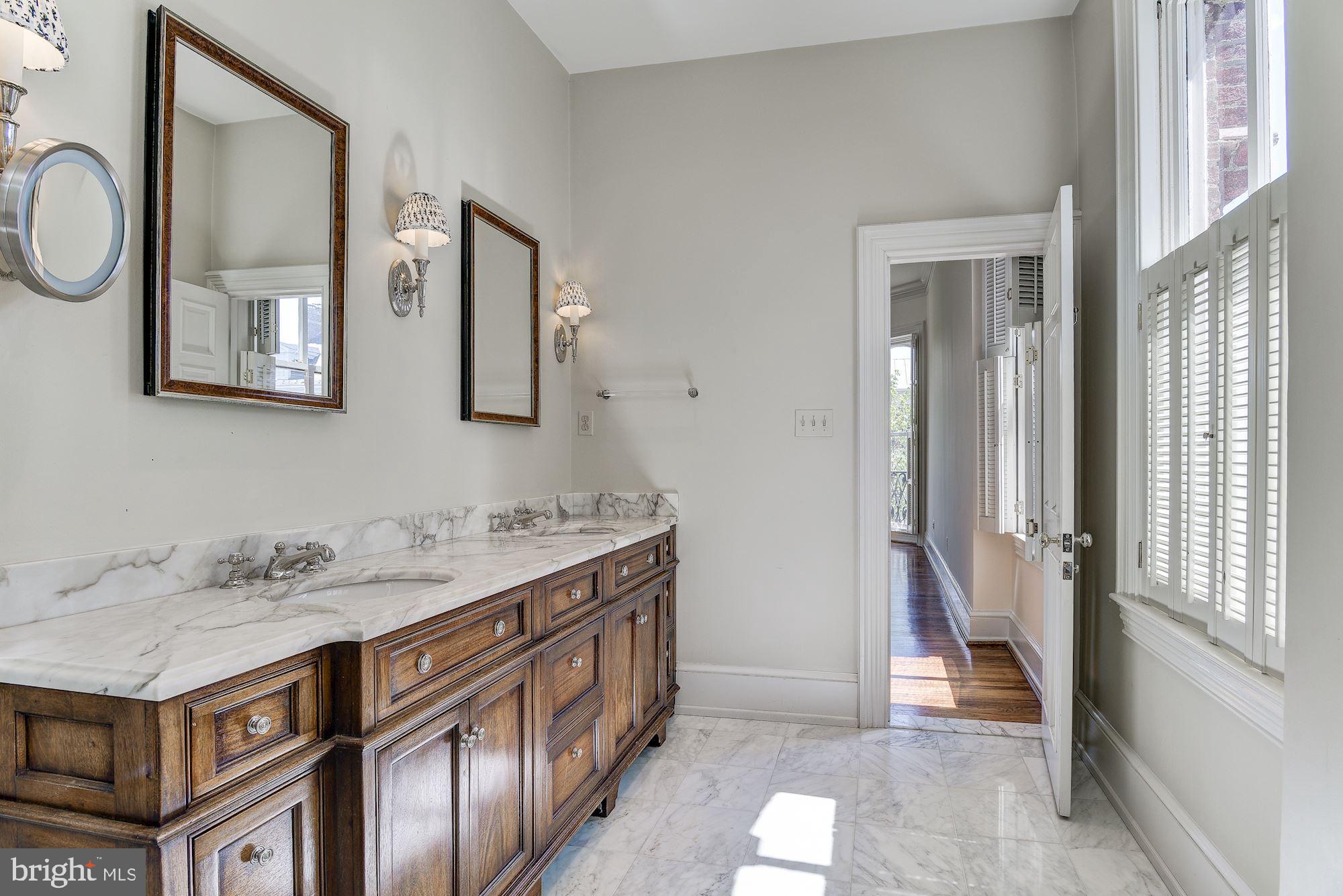GEORGETOWN - Residential