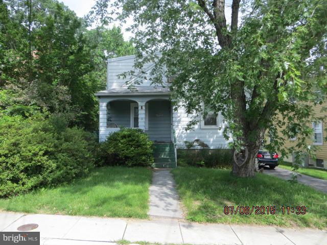 ...Multiple Offers...Need Highest & Best by Monday July 13, 2015...12 pm............................PROPERTY IS BEING SOLD "AS IS" AND IS SUBJECT TO HUD GUIDELINES 24 CFR 206.125. PURCHASER TO VERIFY REAL ESTATE TAXES/HOA/GROUND RENT - SELLER WILL NOT REDEEM GROUND RENT. BUYER PAYS ALL TRANSER/RECORDATION/DOCS @ SETTLEMENT. EMD TO BE HELD BY SELLER'S TITLE COMPANY (CROWN TITLE).