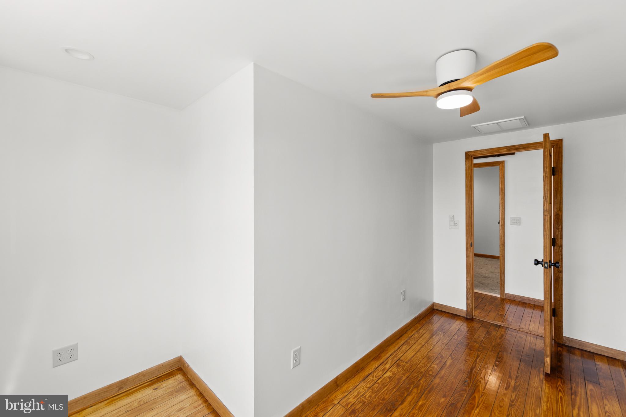 HISTORIC DOWNTOWN WINCHESTER - Residential