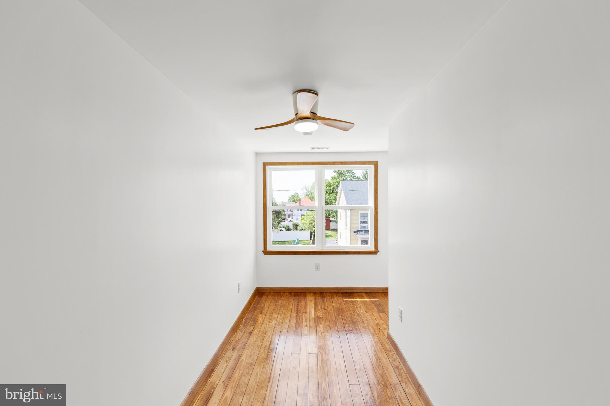 HISTORIC DOWNTOWN WINCHESTER - Residential