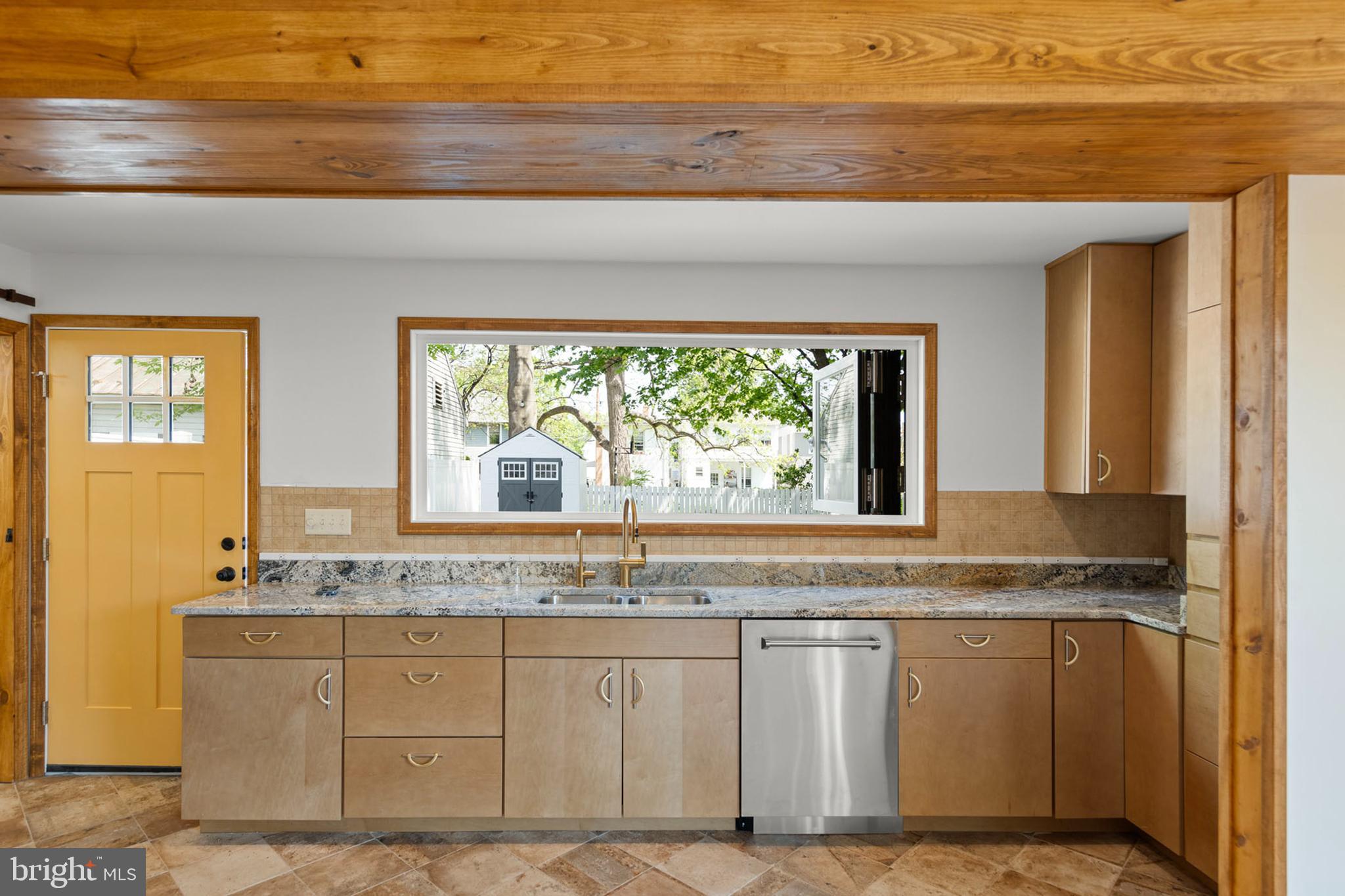 HISTORIC DOWNTOWN WINCHESTER - Residential