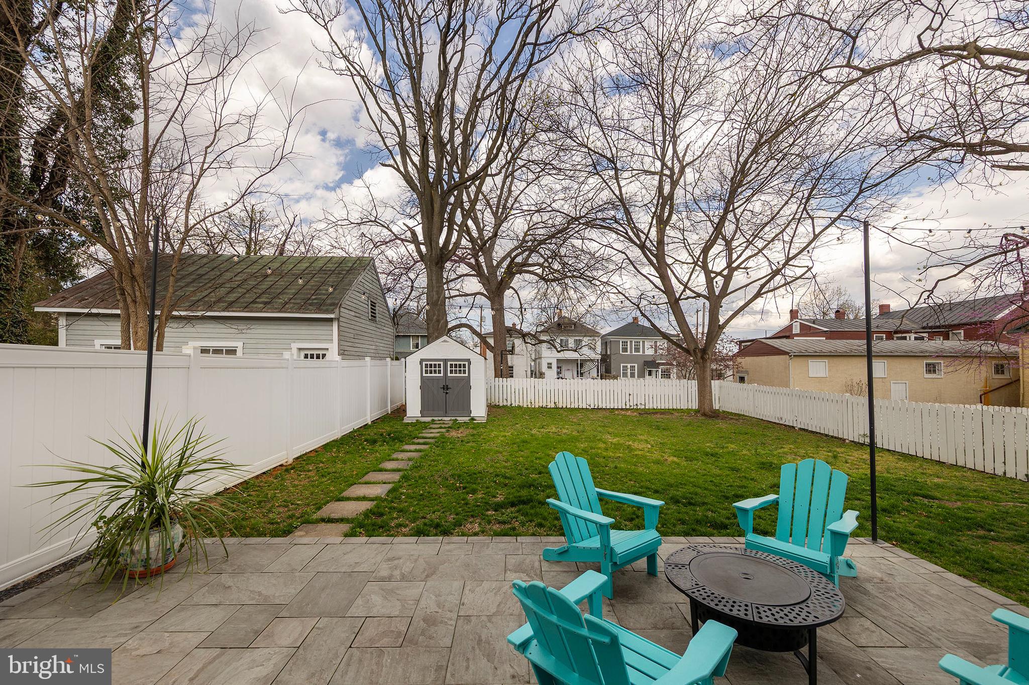 HISTORIC DOWNTOWN WINCHESTER - Residential