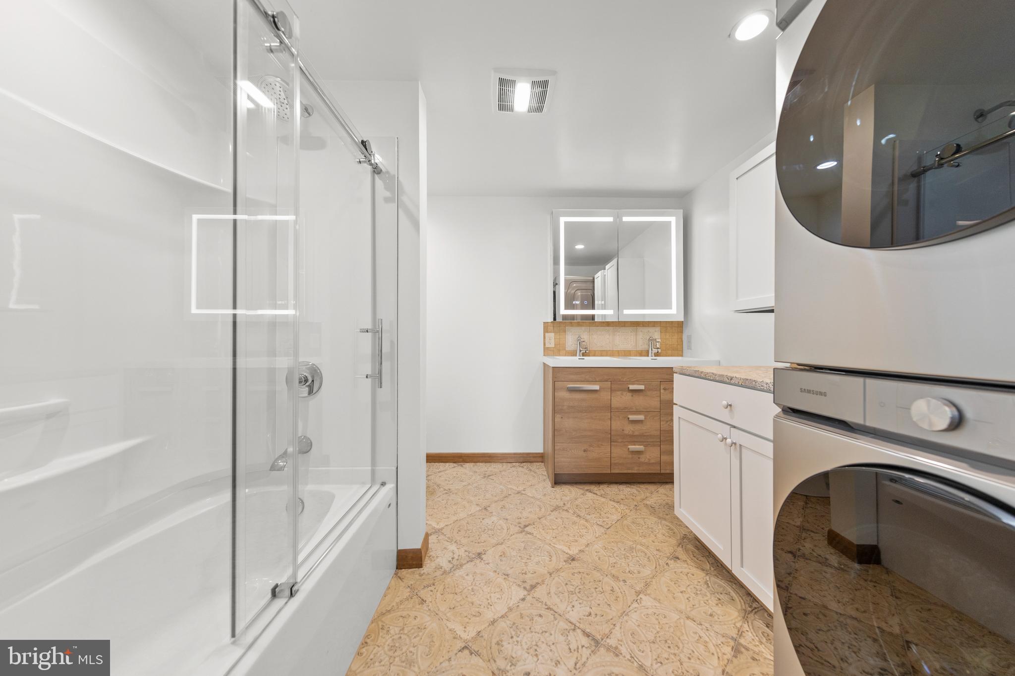 HISTORIC DOWNTOWN WINCHESTER - Residential