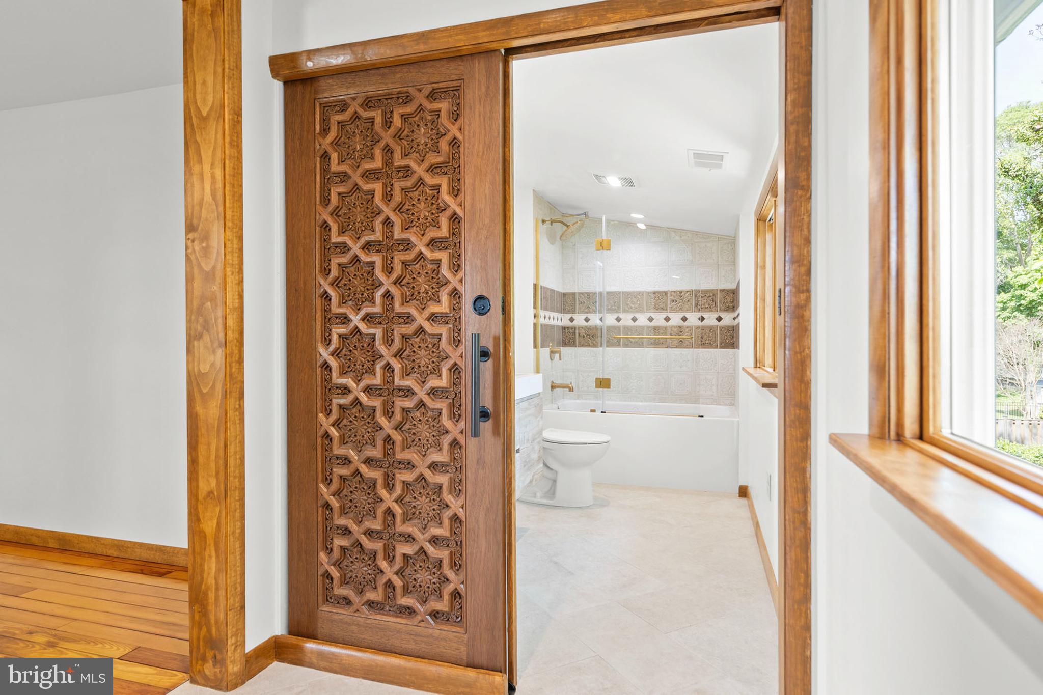 HISTORIC DOWNTOWN WINCHESTER - Residential