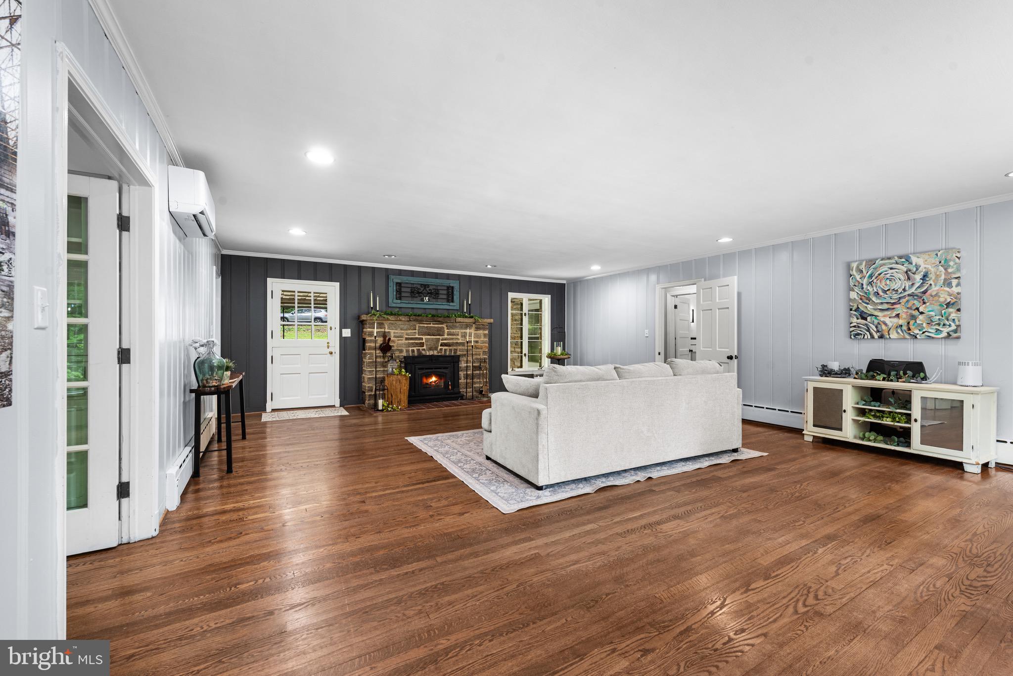 3114 SUNSET LANE