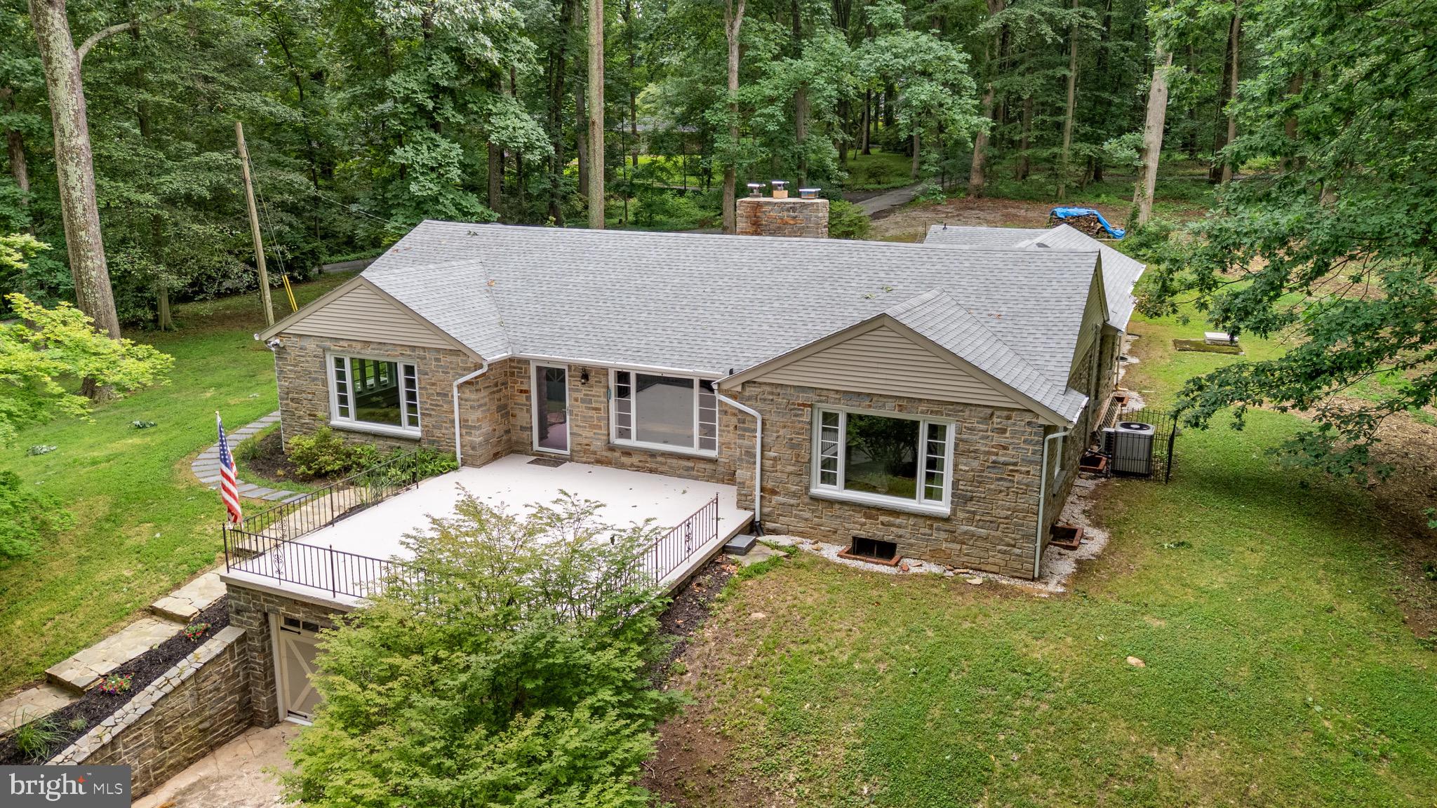 3114 SUNSET LANE