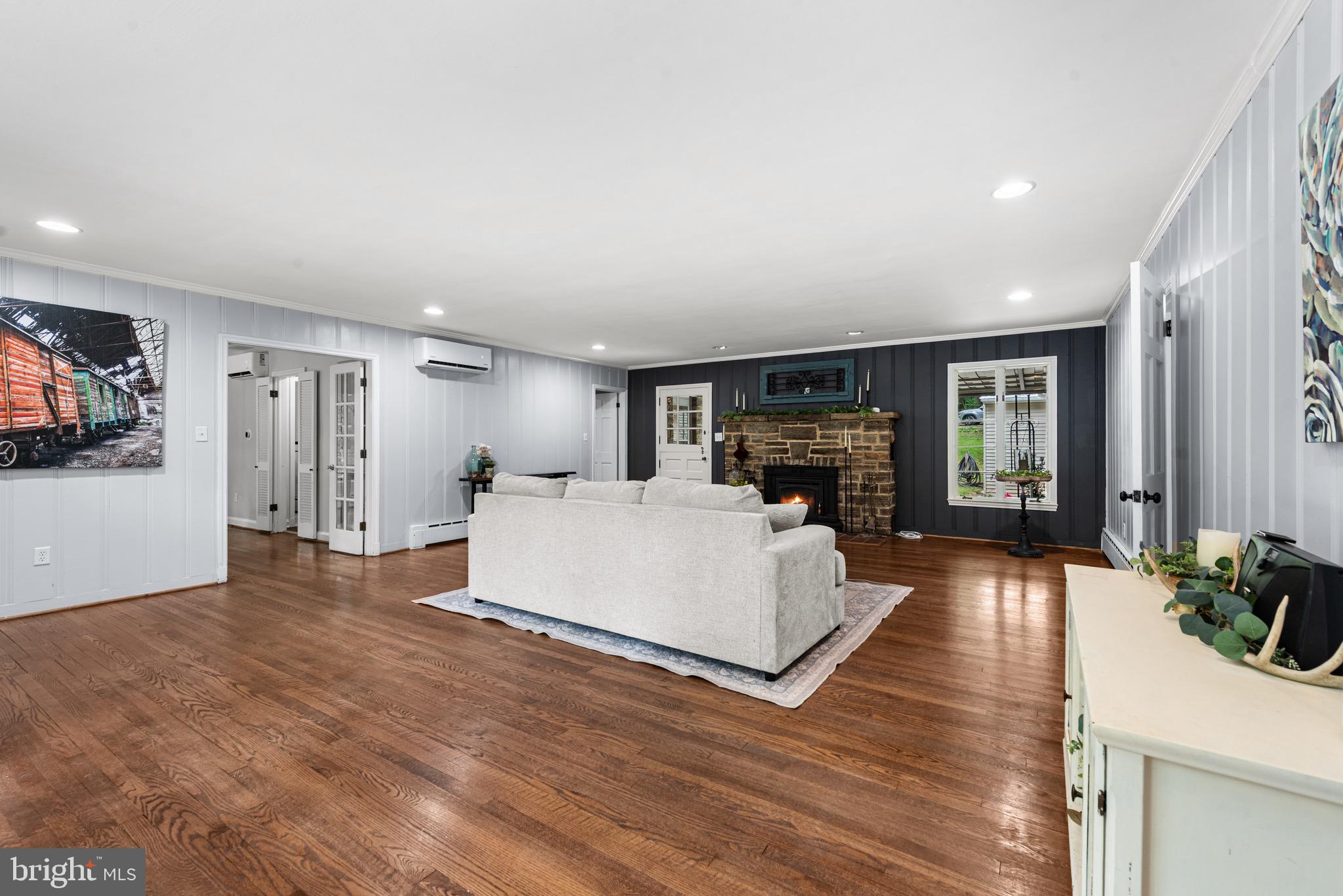 3114 SUNSET LANE