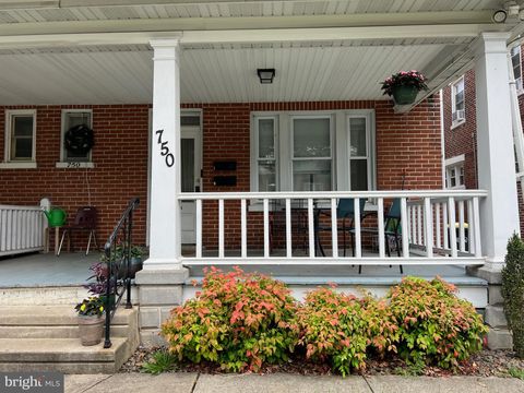 Photo of 750 N RESERVOIR ST, LANCASTER, PA 17602 (MLS # PALA2038034)