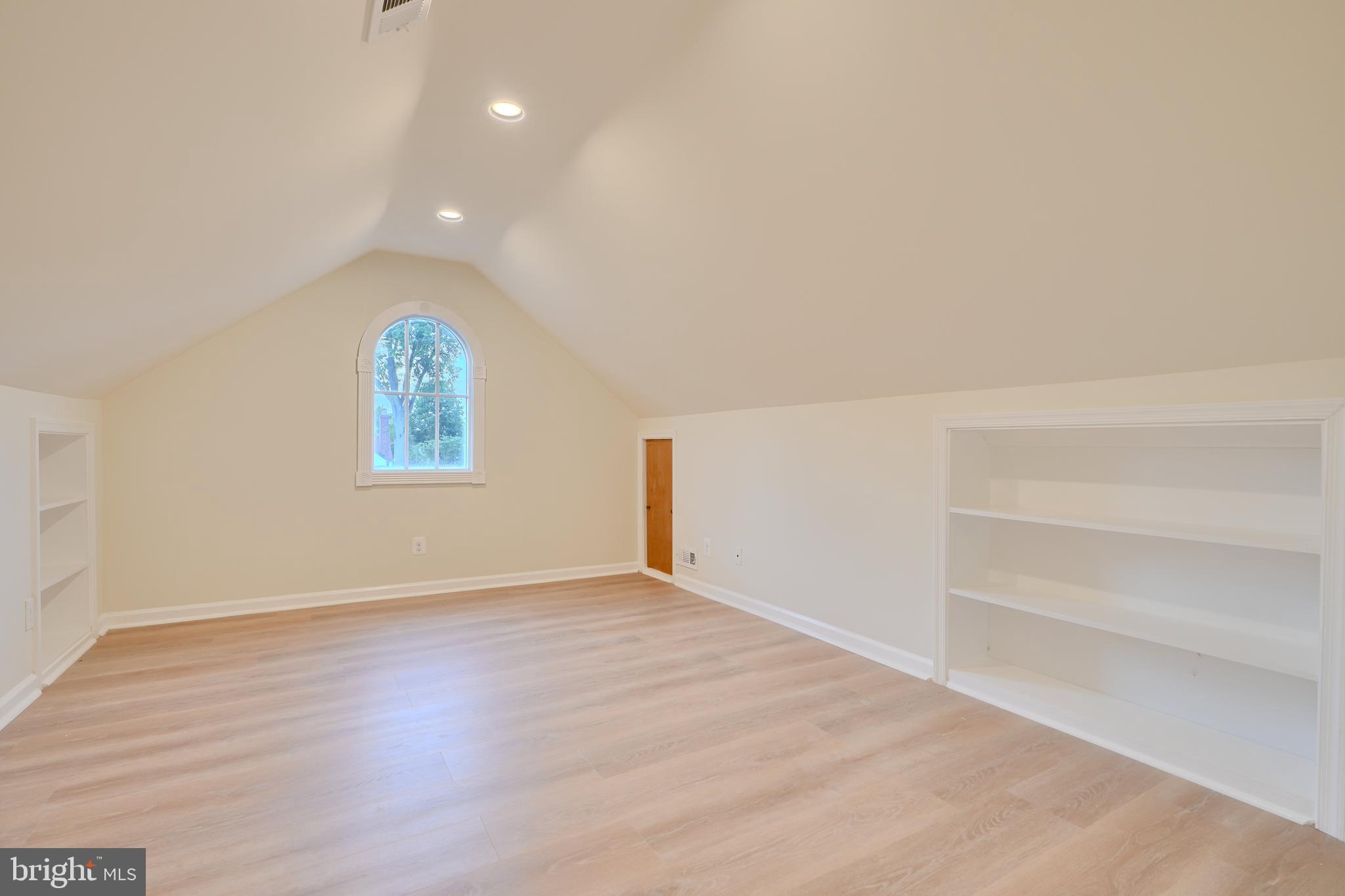 HAMILTON HEIGHTS - Residential
