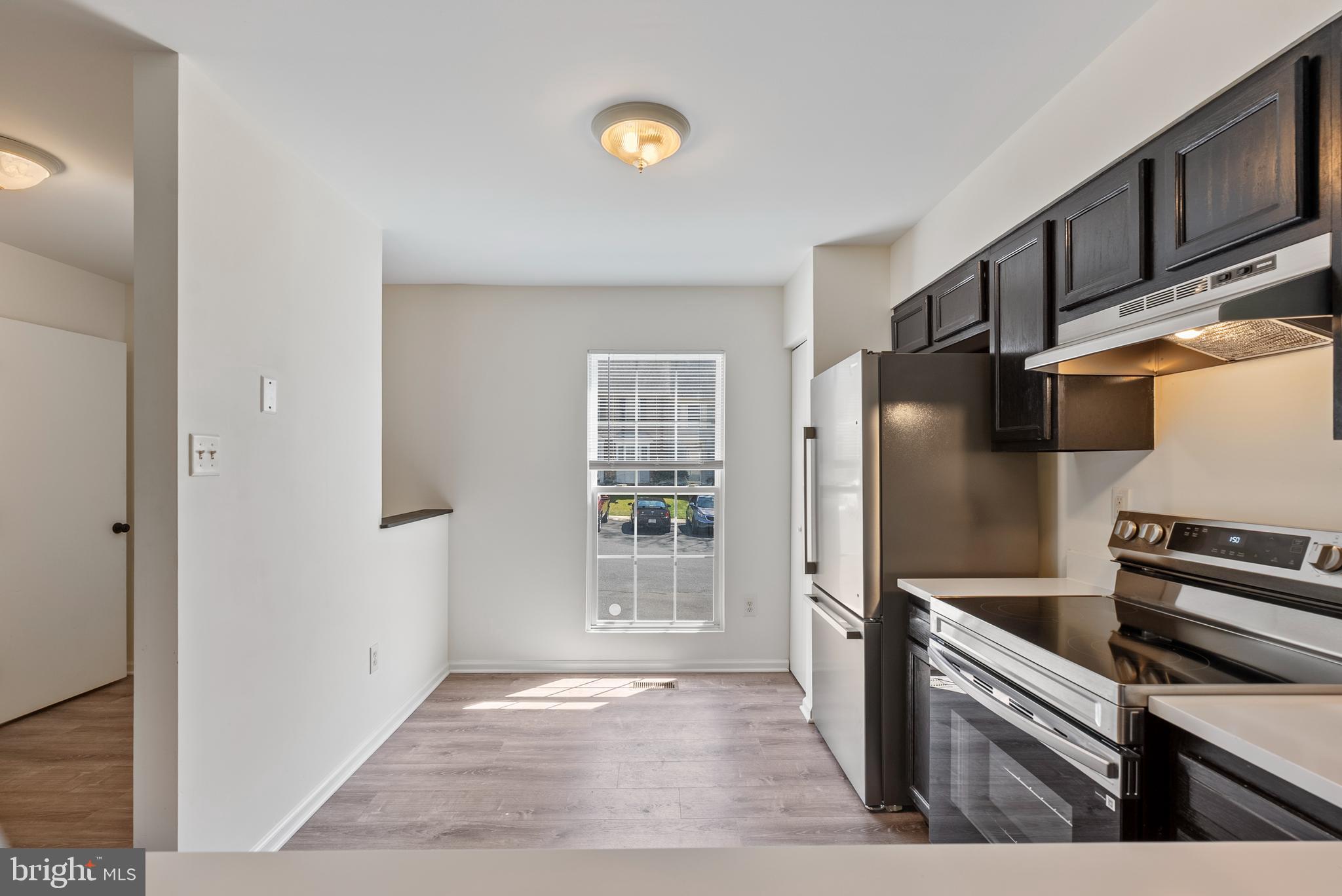 CONSTANT FRIENDSHIP - Residential